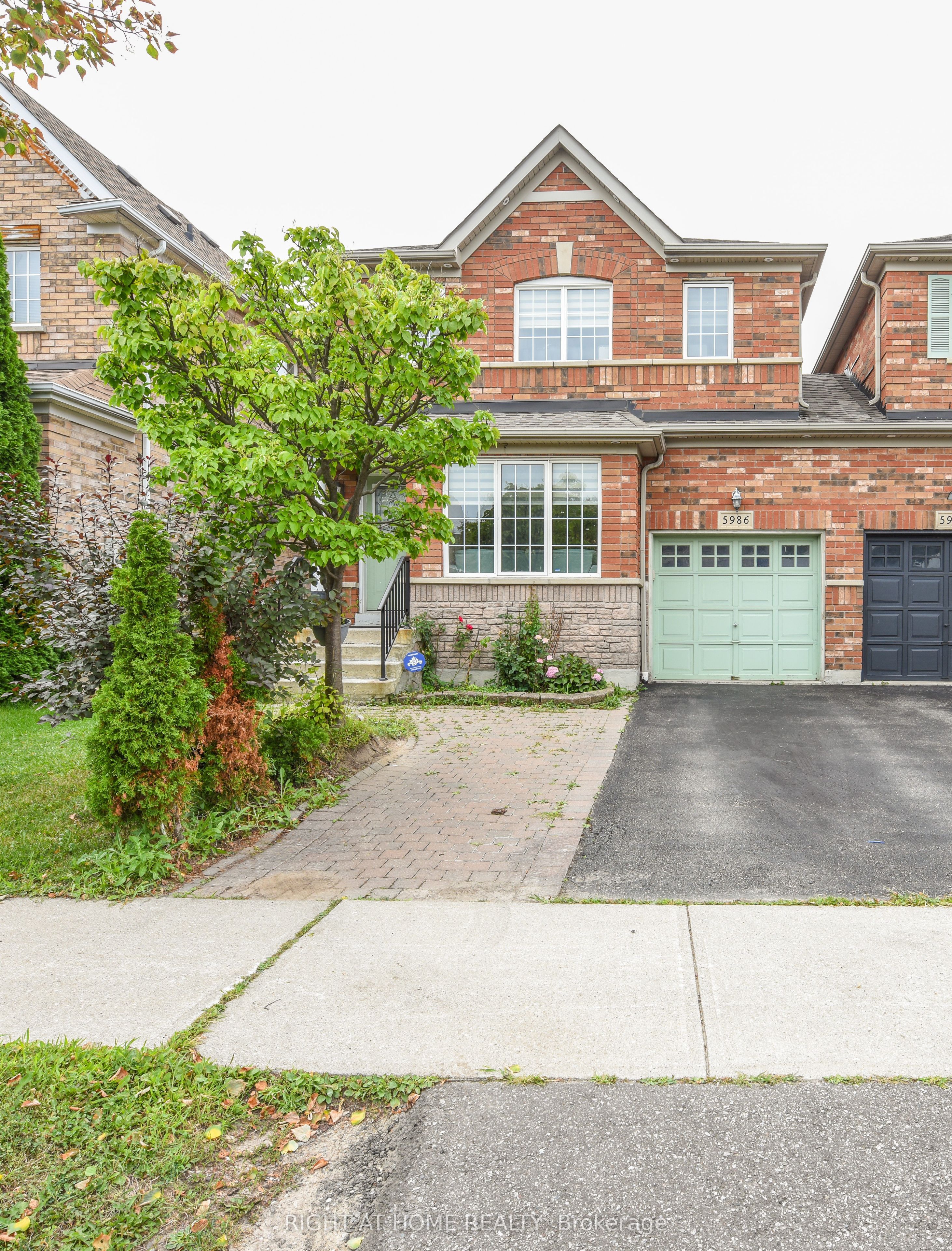 5986 Long Valley Road, Mississauga, ON L5M 6K4