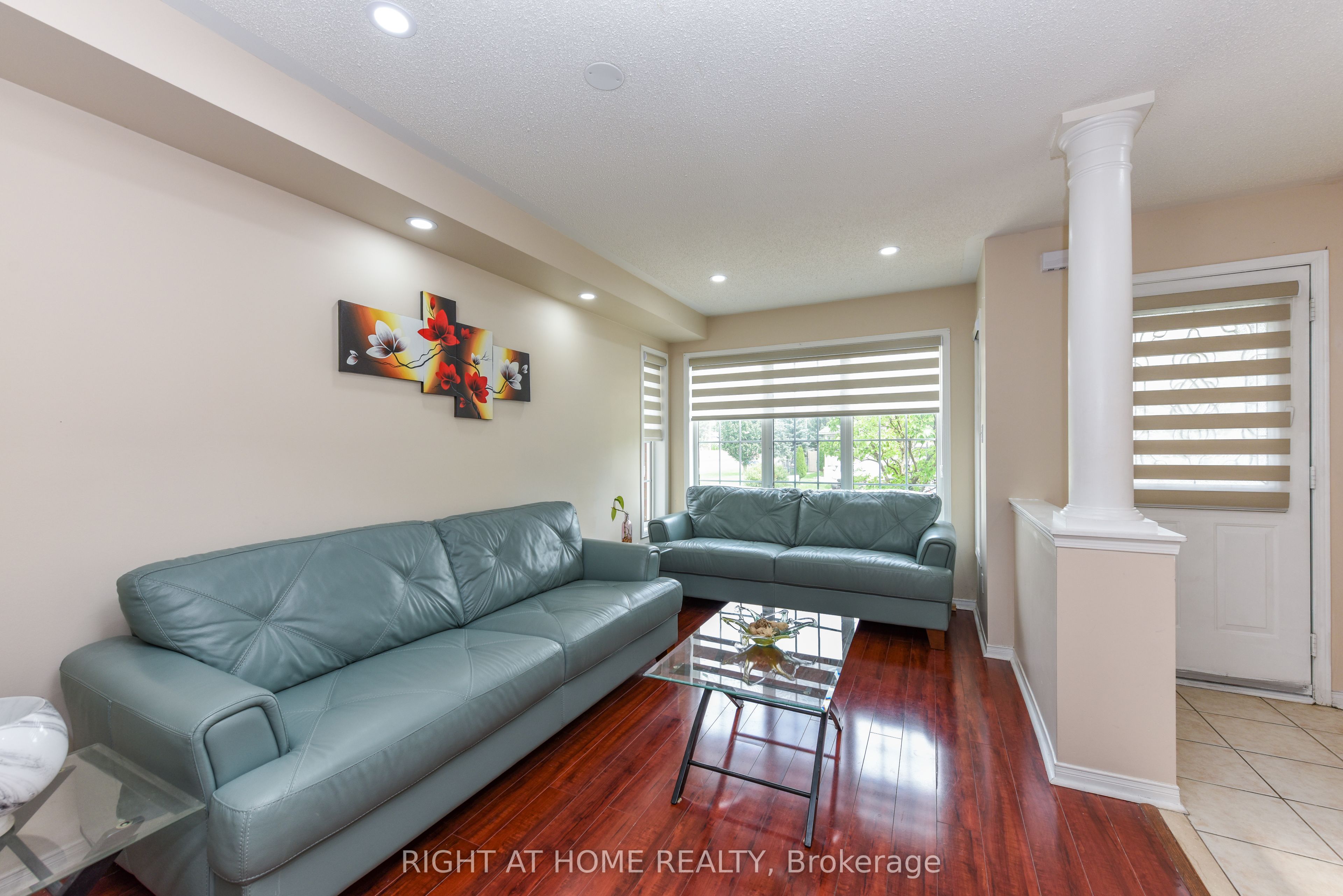 5986 Long Valley Road, Mississauga, ON L5M 6K4 photo 2