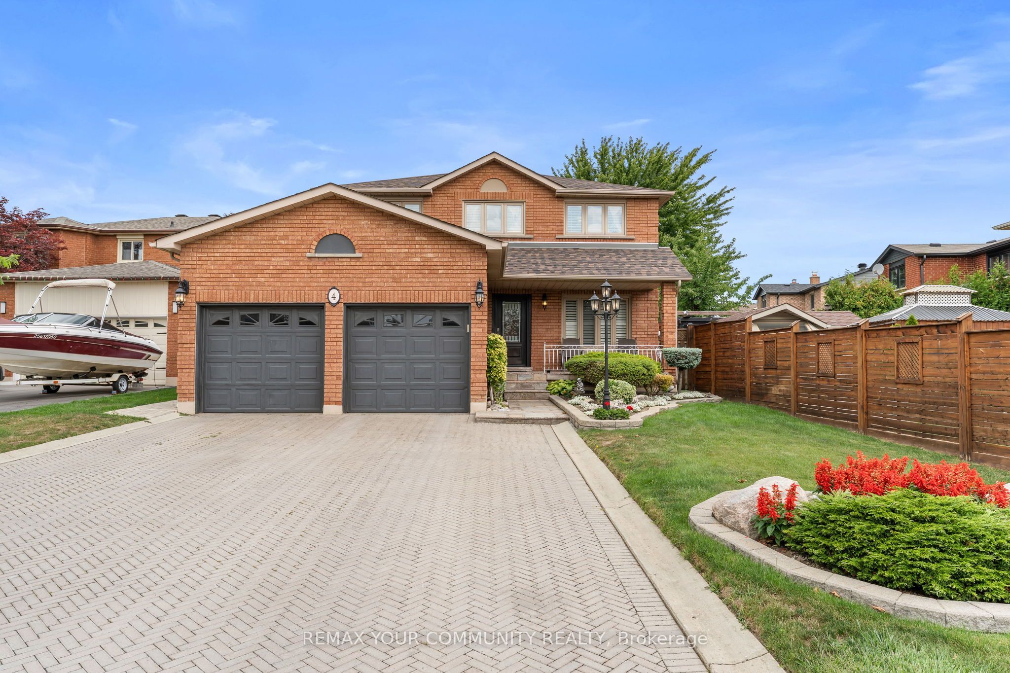 4 Tomel Court, Caledon, ON L7E 1B2