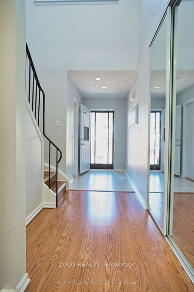 2700 Battleford Road 19, Mississauga, ON L5N 2V9 photo 2