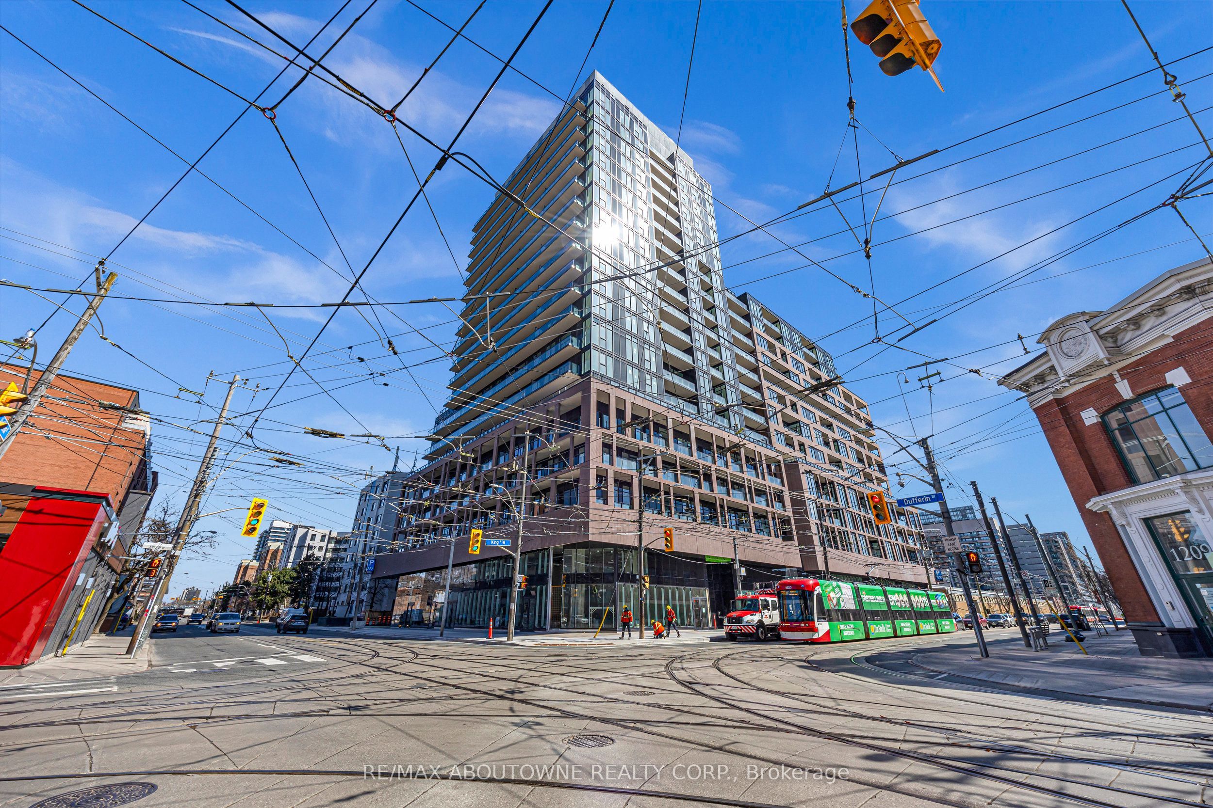 285 Dufferin Street W 425, Toronto, ON M6K 1E6 photo 2