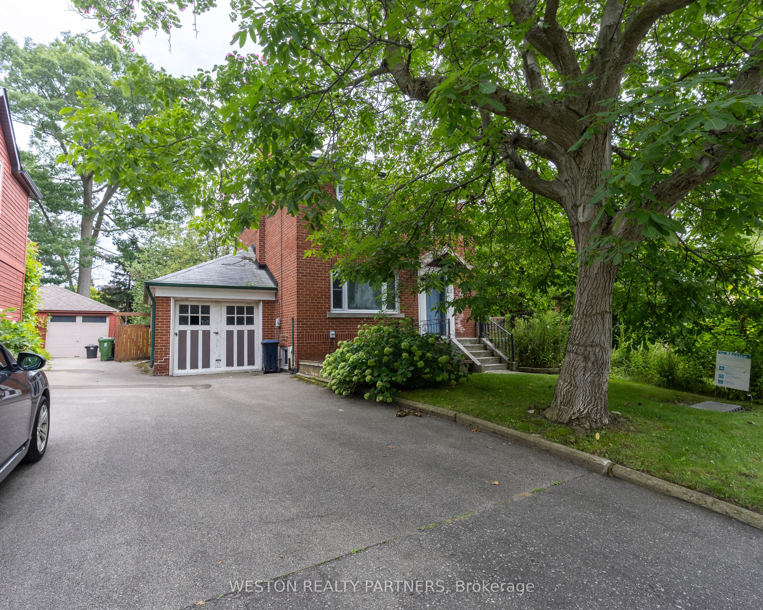 11 Thirty-Sixth Street, Toronto, ON M8W 3K8