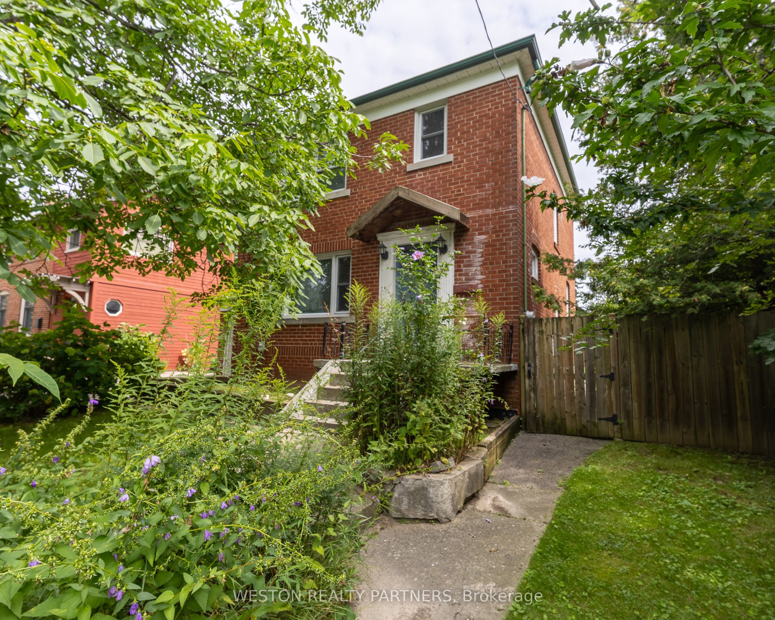 11 Thirty-Sixth Street, Toronto, ON M8W 3K8 photo 3