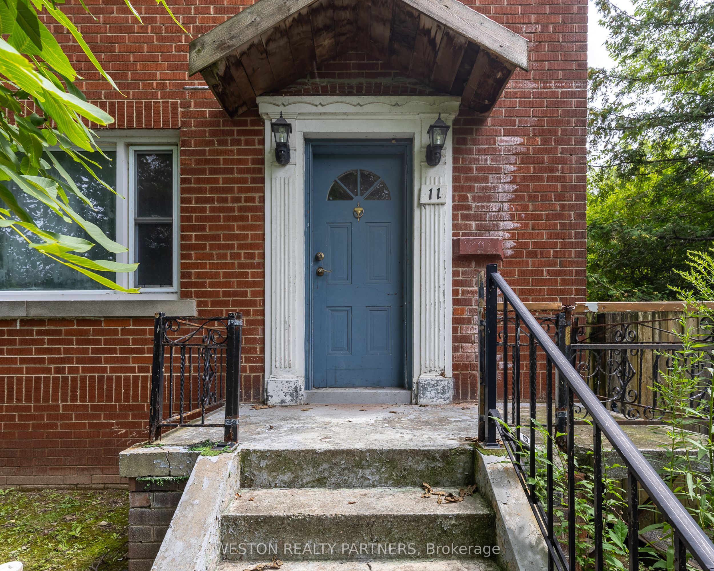 11 Thirty-Sixth Street, Toronto, ON M8W 3K8 photo 4