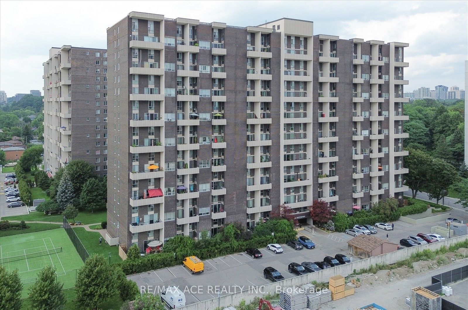 60 Southport Street 624, Toronto, ON M6S 3N4 photo 2