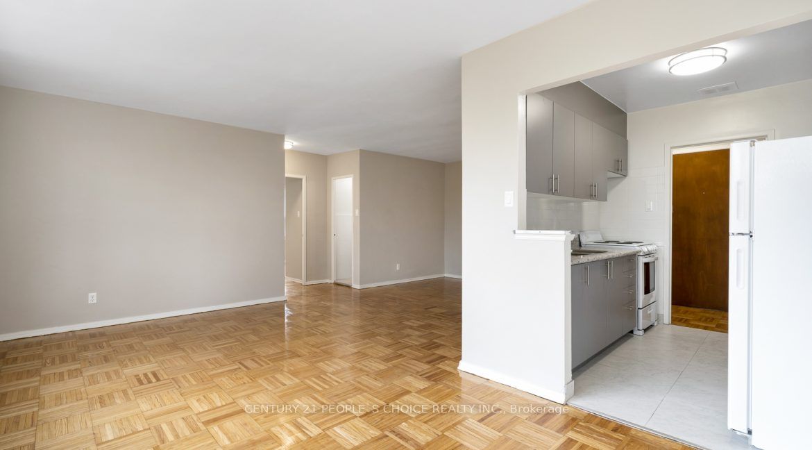 183 Berry Road 312, Toronto, ON M8Y 1W9 photo 2