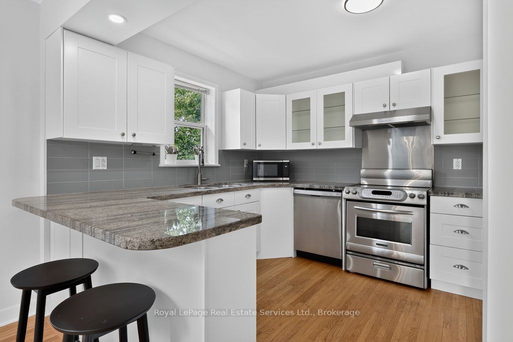 79 Kingswood Road Main, Oakville, ON L6K 2E2 photo 5