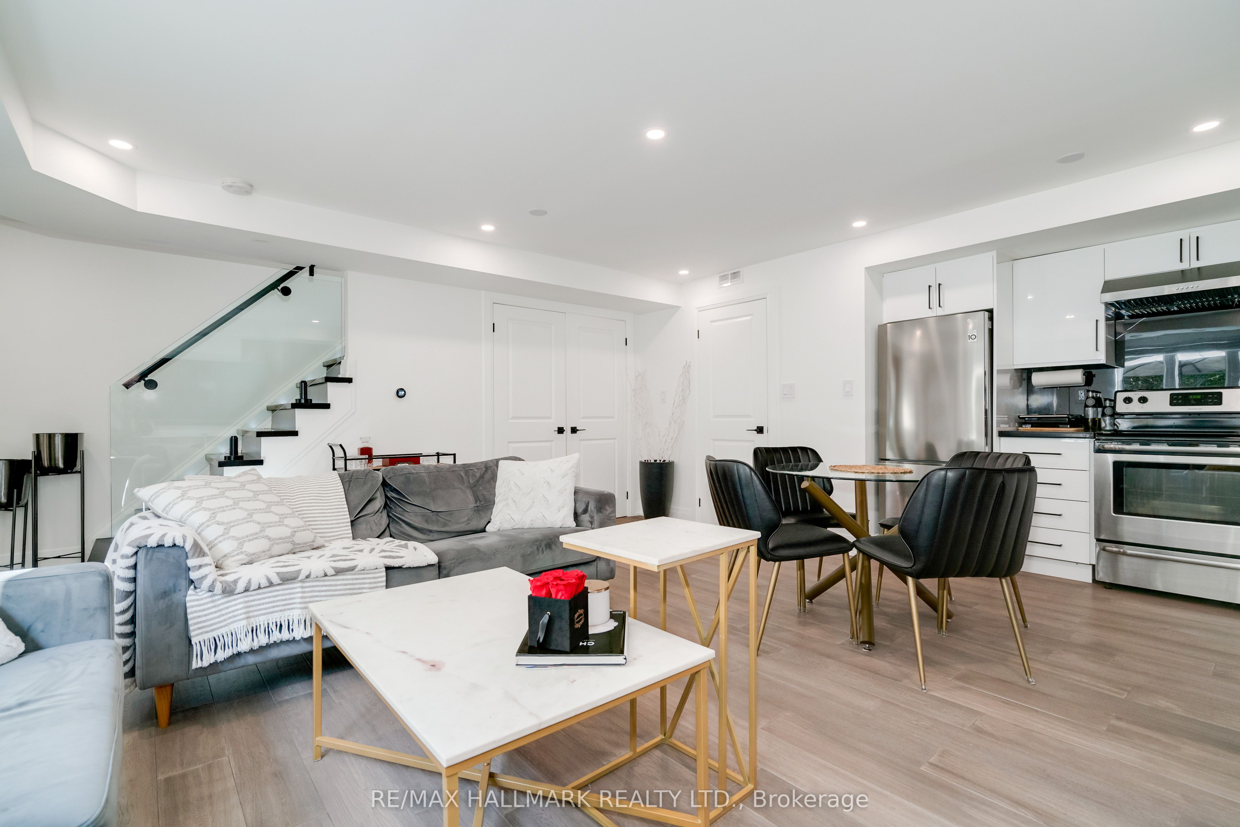 11 Foundry Avenue 129, Toronto, ON M6H 0B7 photo 5
