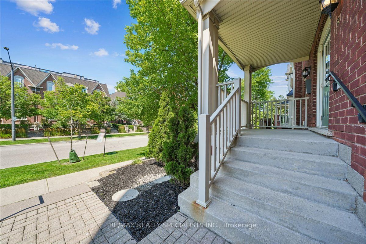 614 Shoreline Drive 5, Mississauga, ON L5B 0A8 photo 4