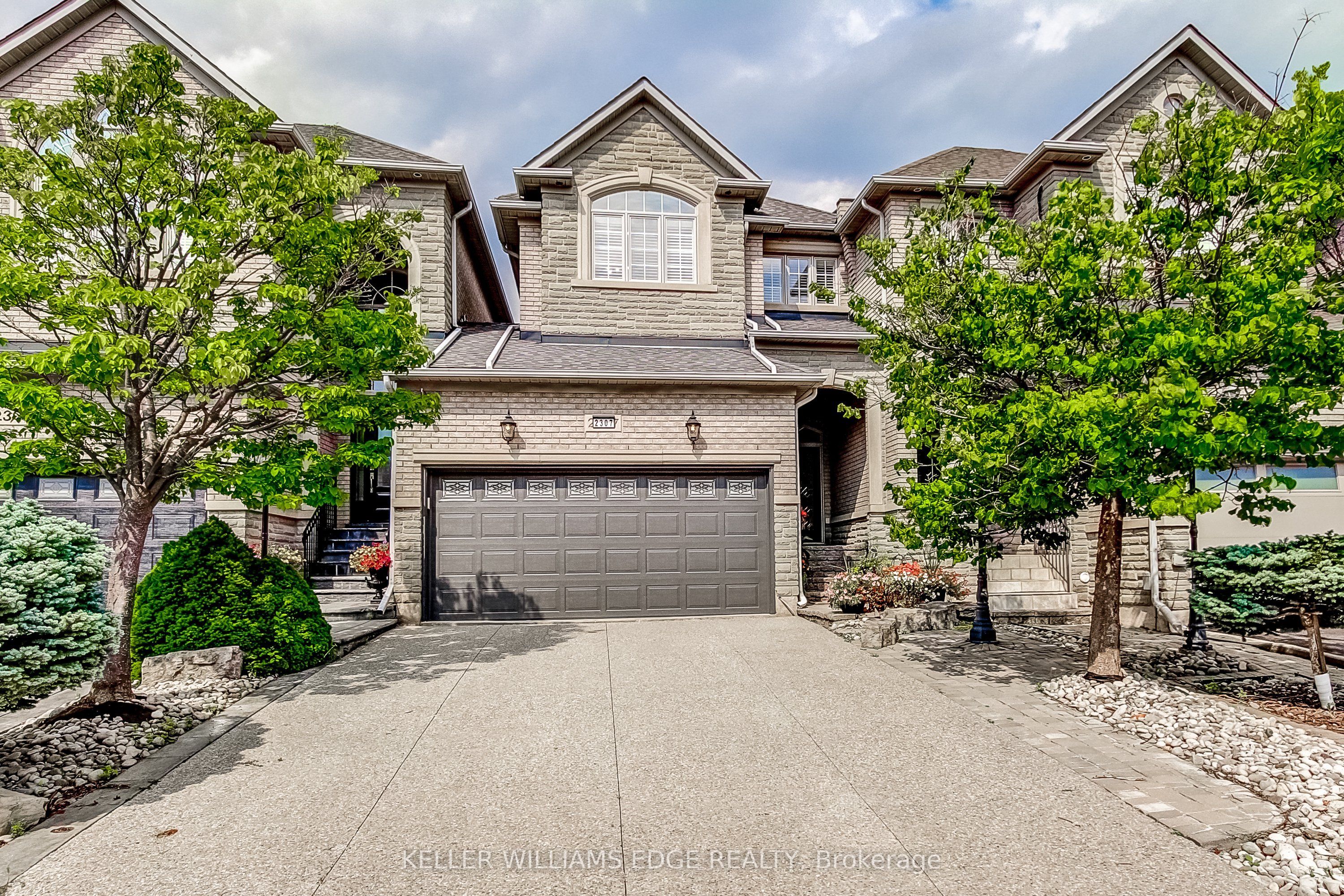 2307 Woodfield Road, Oakville, ON L6H 6Y7