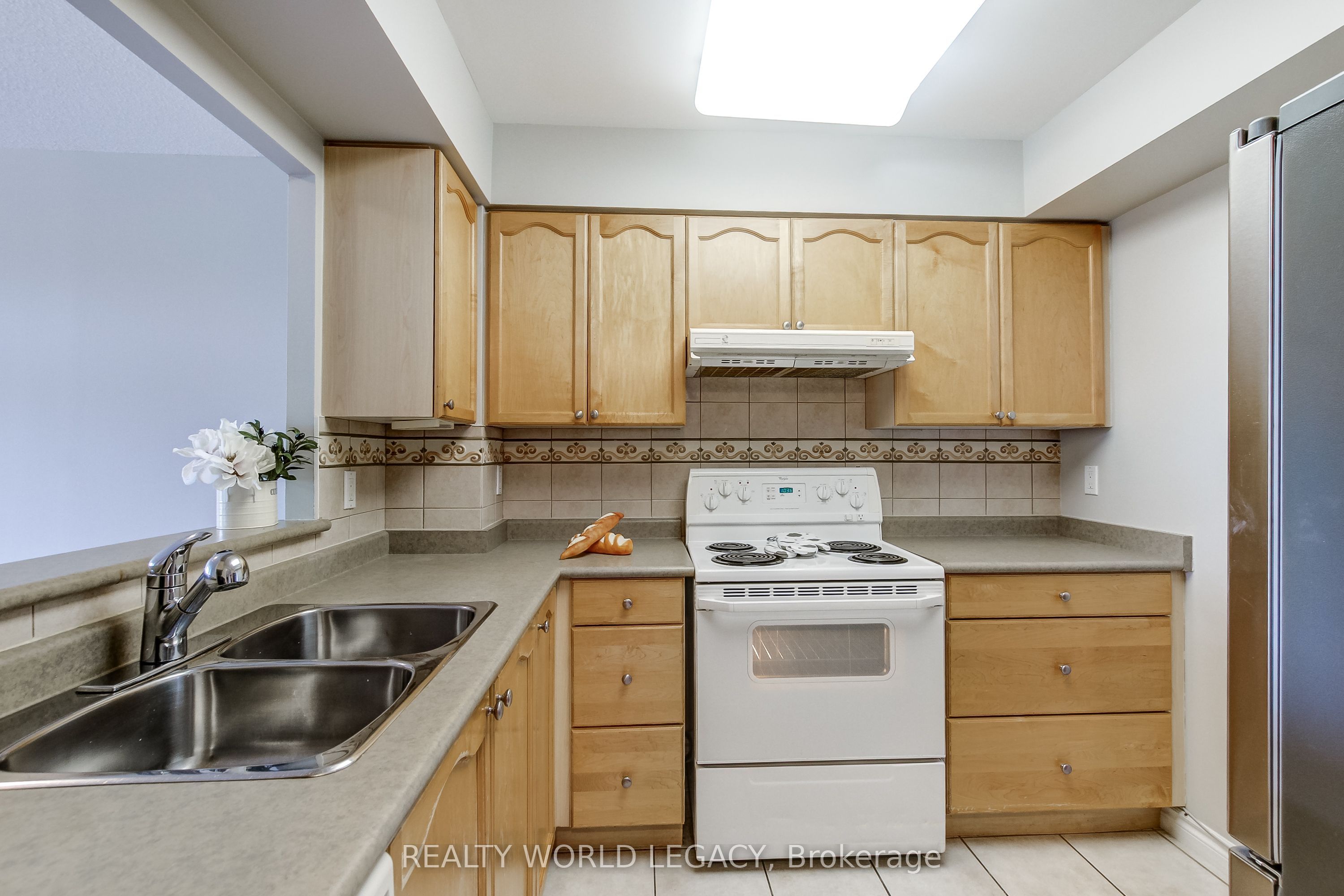 100 Burloak Drive 1414, Burlington, ON L7L 6P6 photo 4