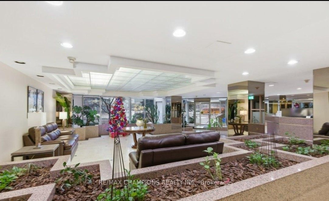 400 Webb Drive 1204, Mississauga, ON L5B 3Z7 photo 3