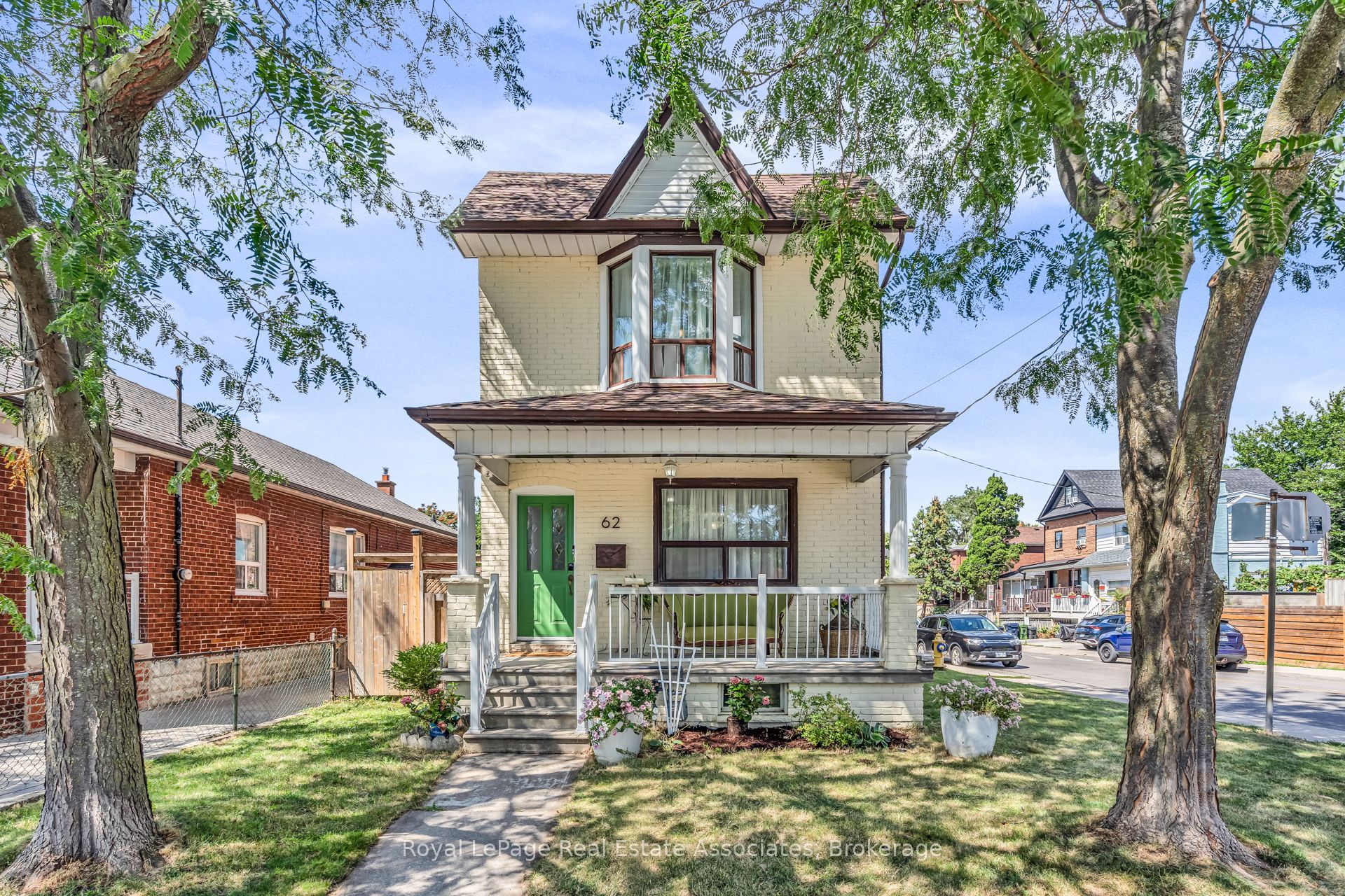 62 Rowntree Avenue, Toronto, ON M6N 1R9
