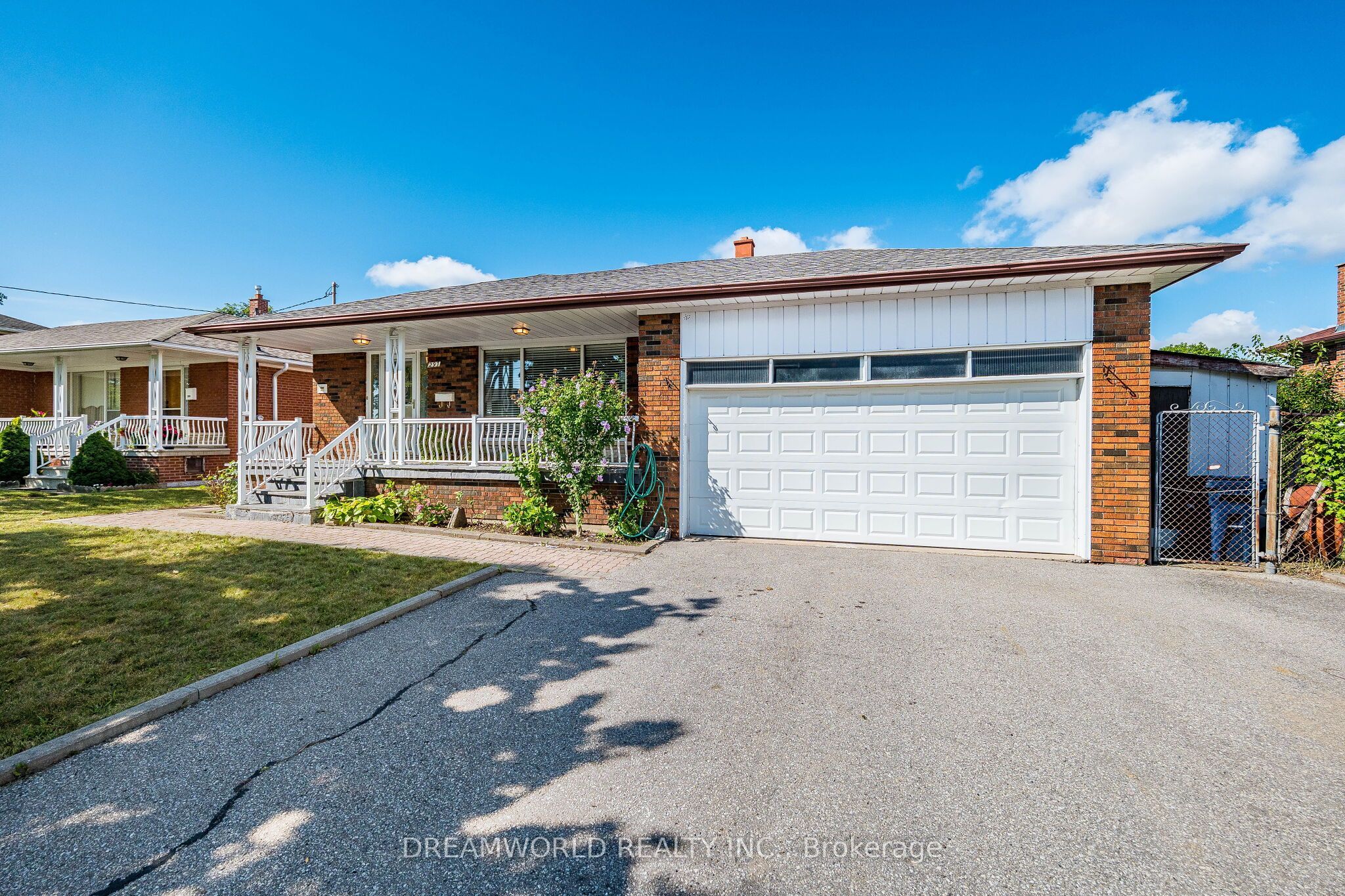 297 Derrydown Road, Toronto, ON M3J 1S4 photo 2