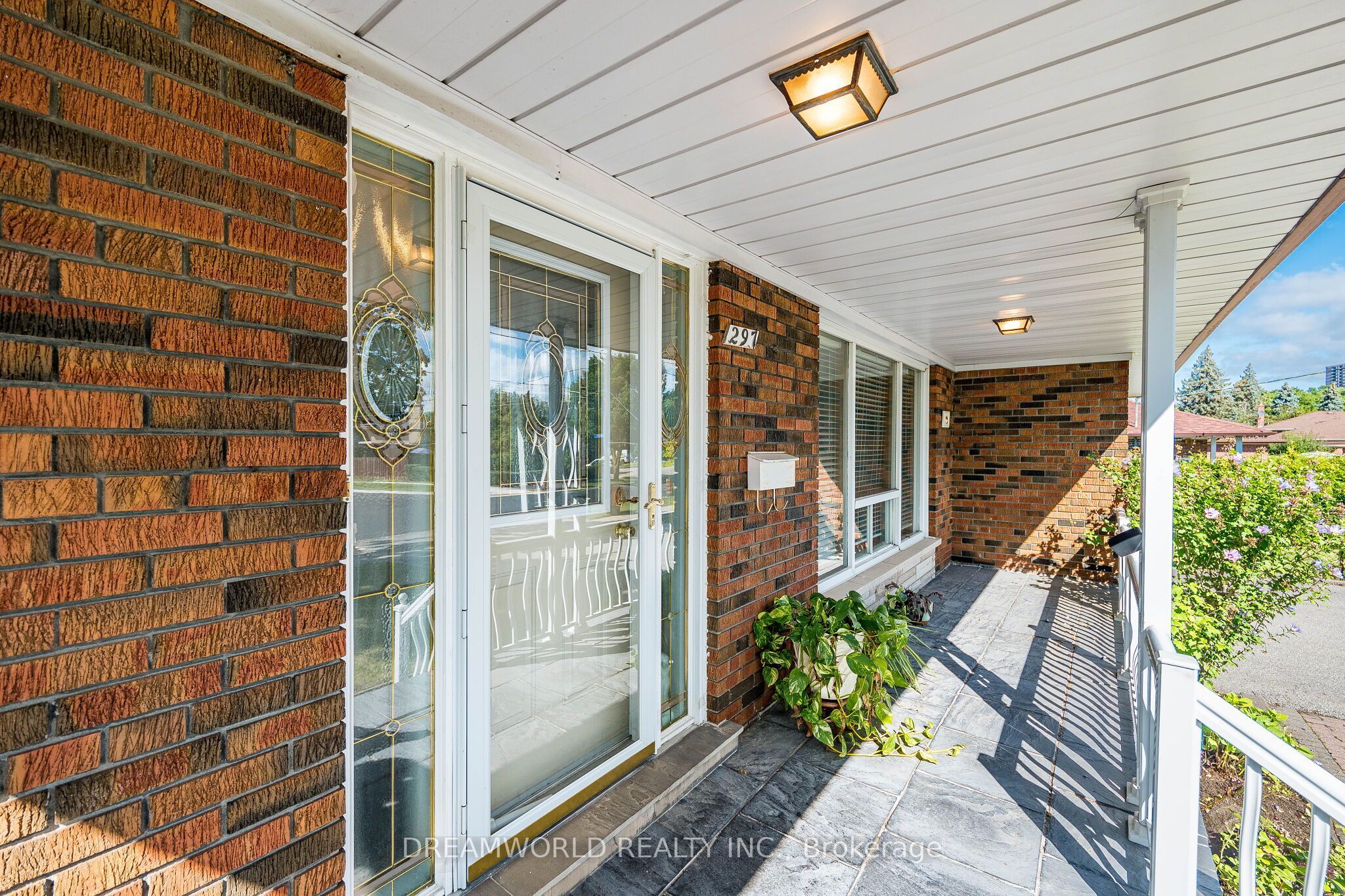 297 Derrydown Road, Toronto, ON M3J 1S4 photo 4