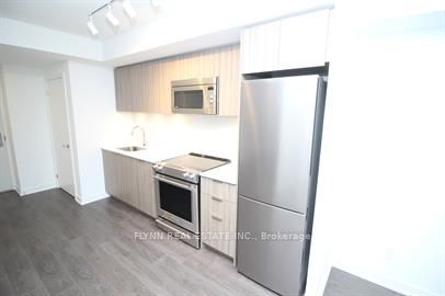 30 Samuel Wood Way 2406, Toronto, ON M9B 0C9 photo 5