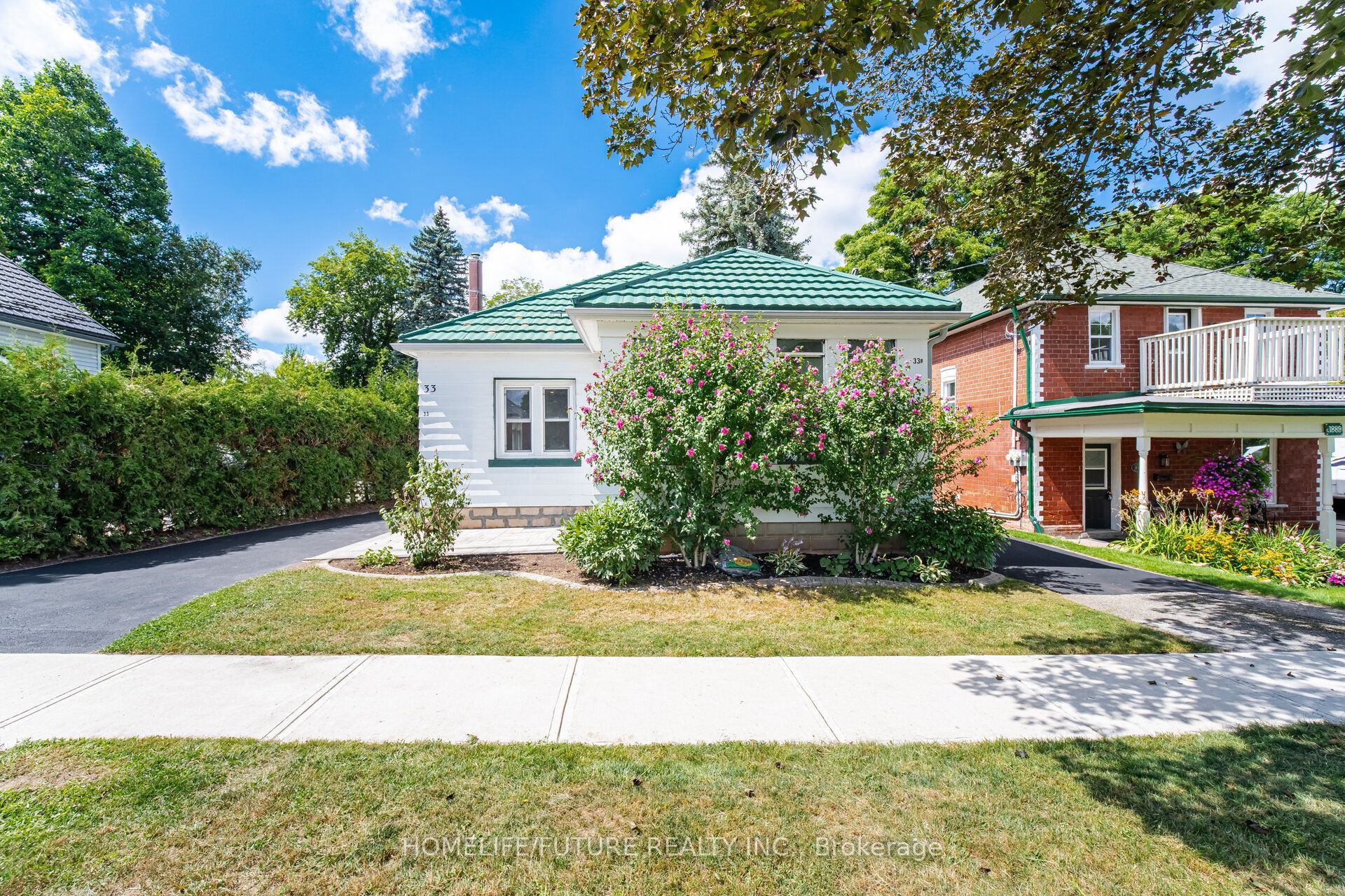 33 Brock Street, Halton Hills, ON L7J 1N3 photo 2