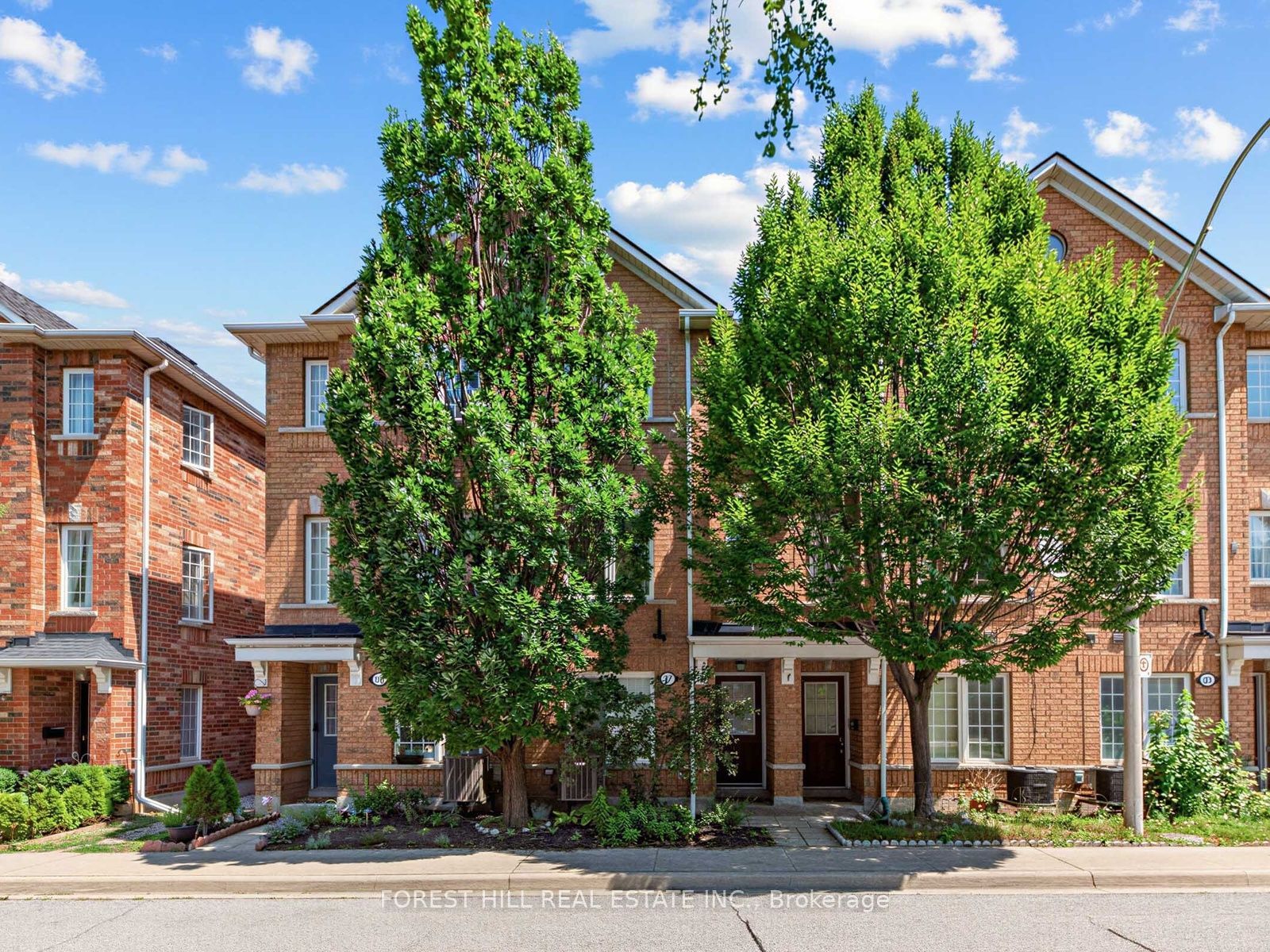 37 Birdstone Crescent, Toronto, ON M6N 5H5