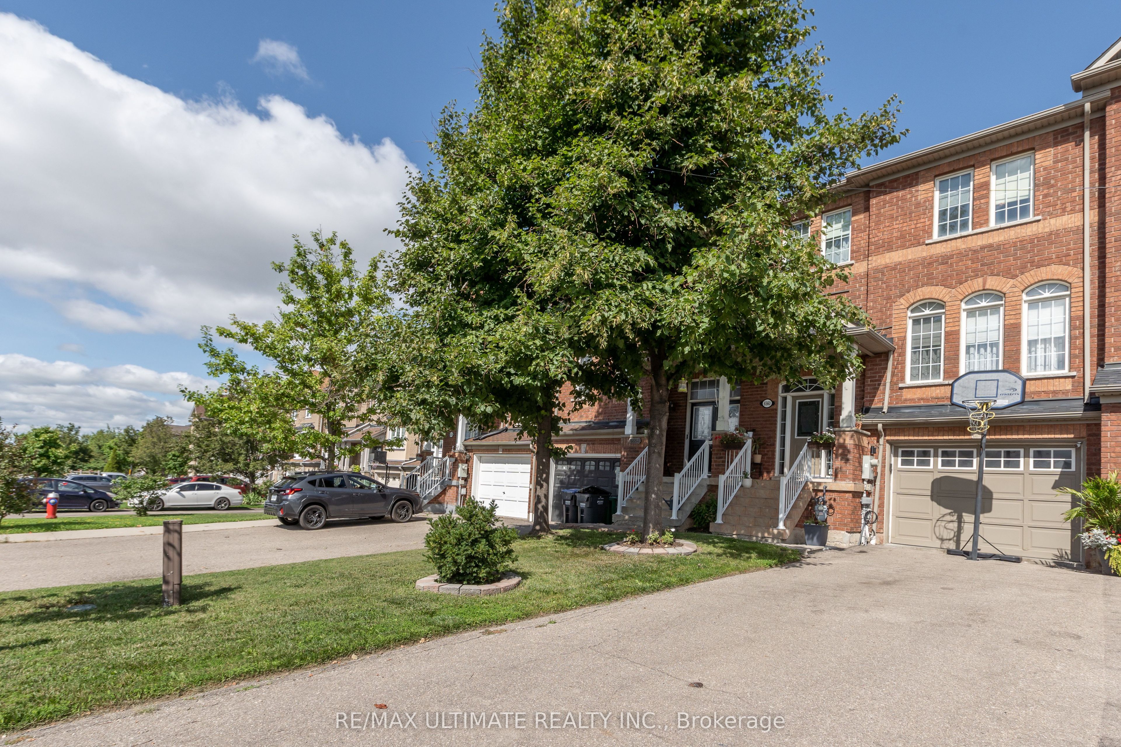 6560 Opera Glass Crescent, Mississauga, ON L5W 1S1