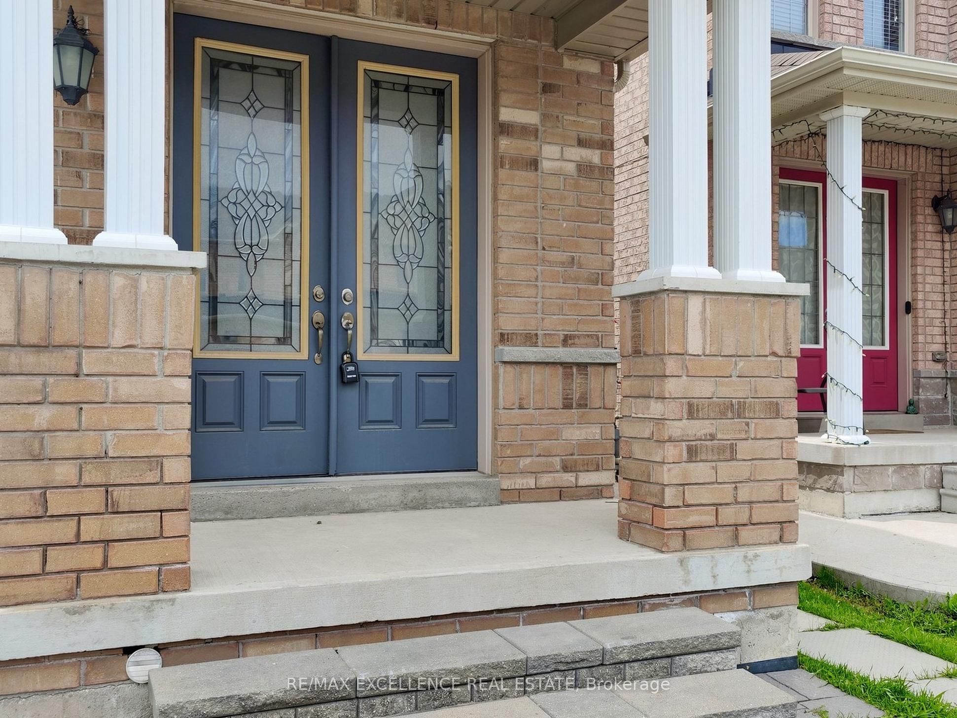 61 Campwood Crescent, Brampton, ON L6P 3S8 photo 3