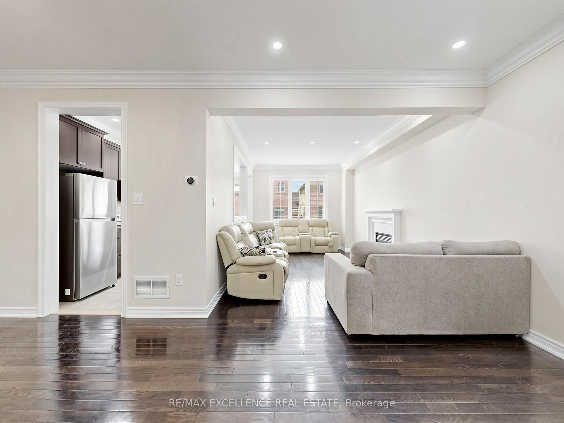 61 Campwood Crescent, Brampton, ON L6P 3S8 photo 4