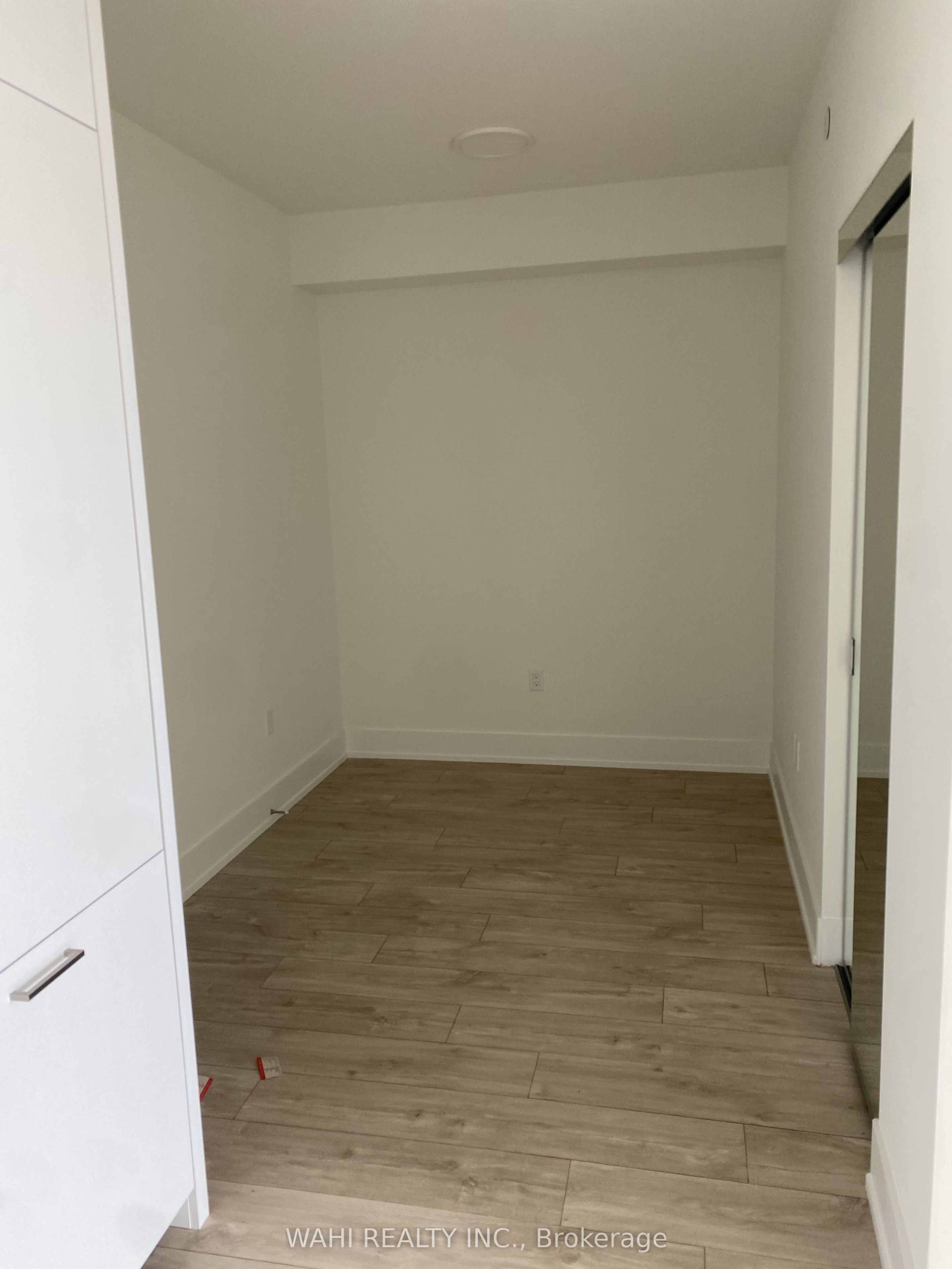 858 dupont Street W 837, Toronto, ON M6G 0C1 photo 5