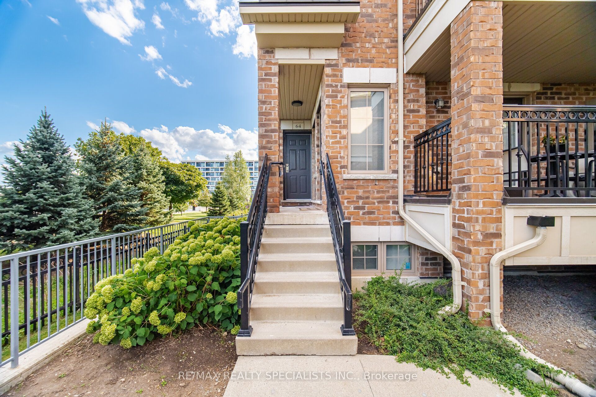 2441 Greenwich Drive 66, Oakville, ON L6M 0S4 photo 2
