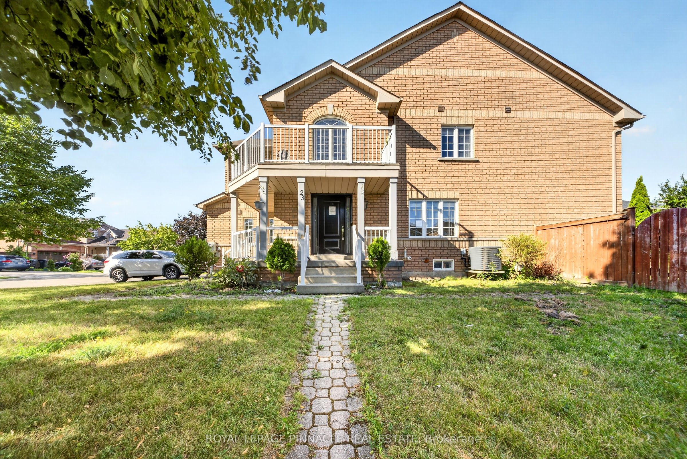 23 Prince Crescent, Brampton, ON L7A 2C9 photo 5