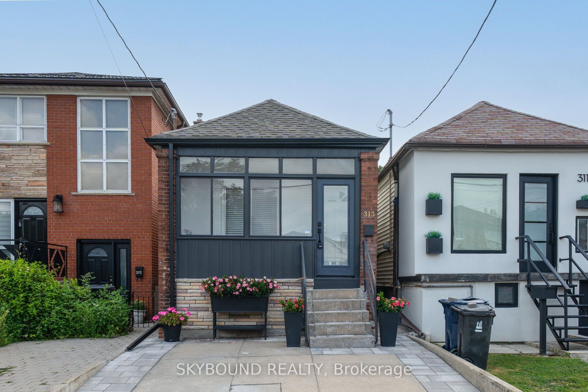 313 Silverthorn Avenue, Toronto, ON M6N 3K5