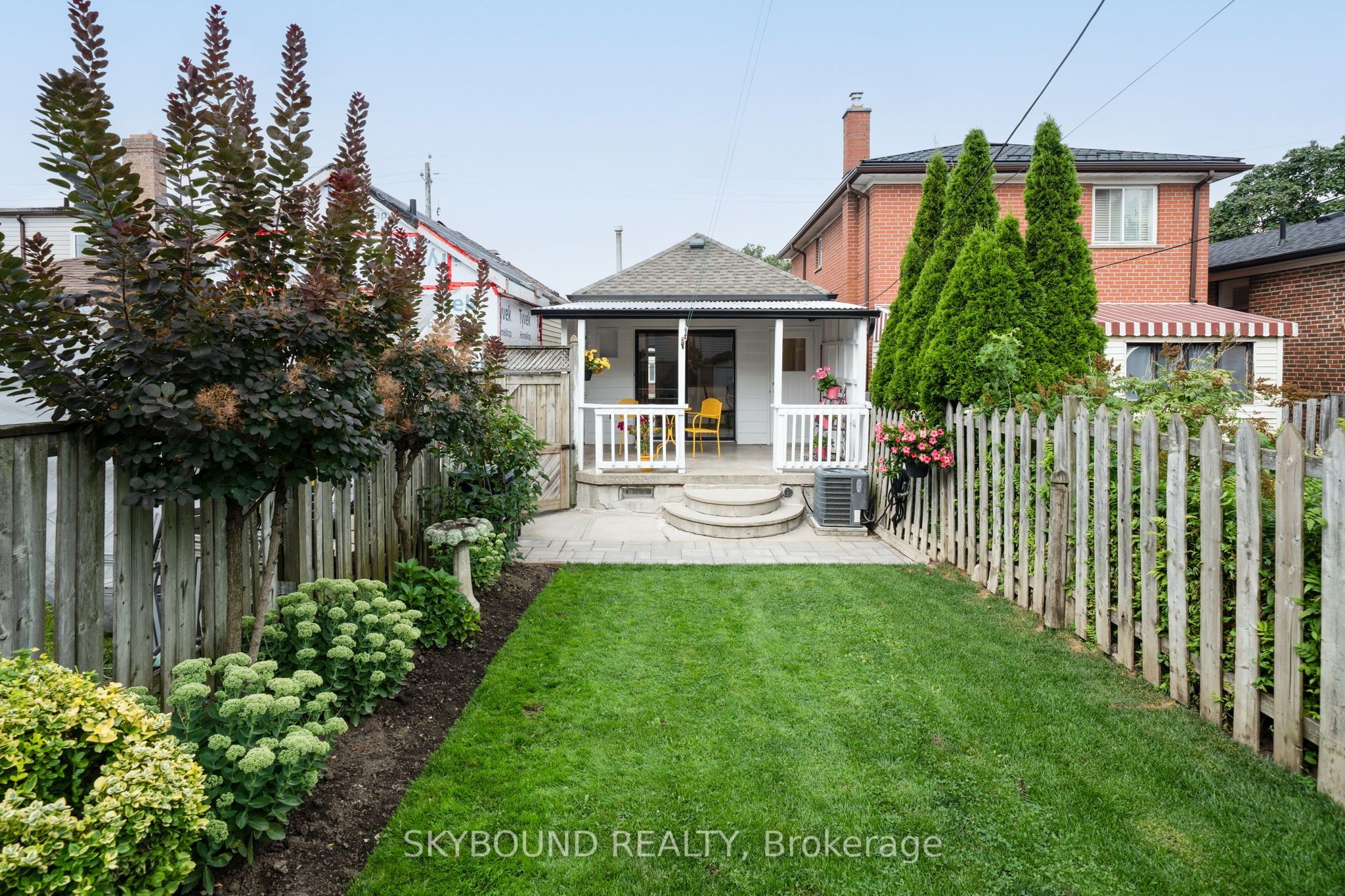 313 Silverthorn Avenue, Toronto, ON M6N 3K5 photo 3