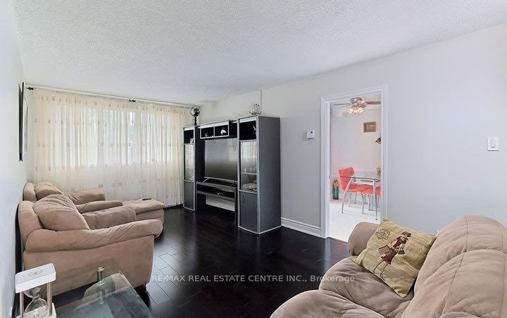 2170 Bromsgrove Road 200, Mississauga, ON L5J 4J2 photo 3