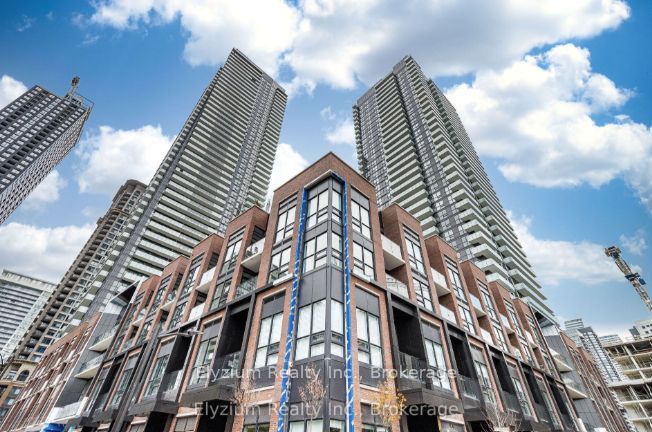 4130 Parkside Village Drive 2209, Mississauga, ON L5B 3M8 photo 2