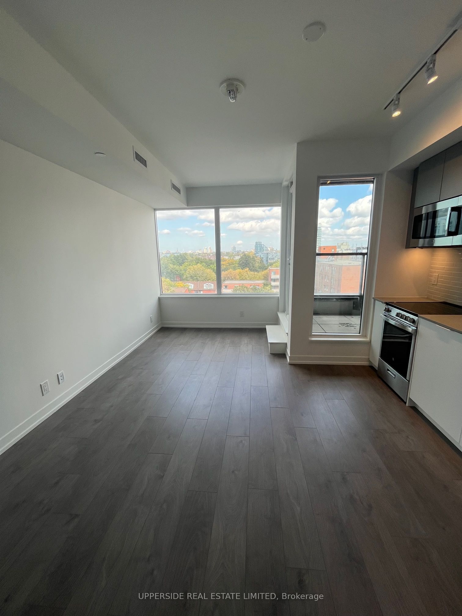 270 Dufferin Street 618, Toronto, ON M6K 0H8 photo 5