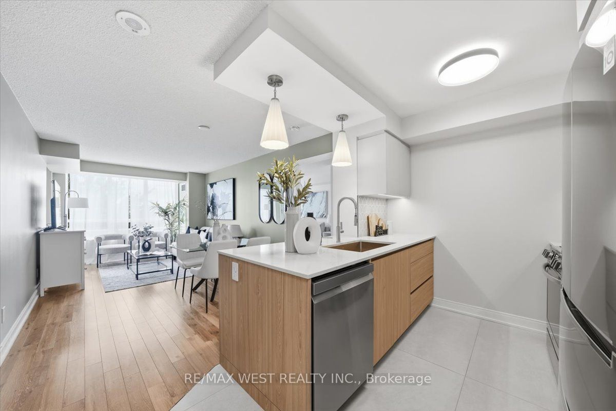 25 Viking Lane 250, Toronto, ON M9B 0A1 photo 2
