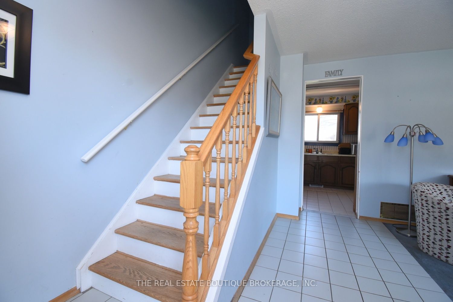 1345 Colonsay Drive, Burlington, ON L7P 2T6 photo 3