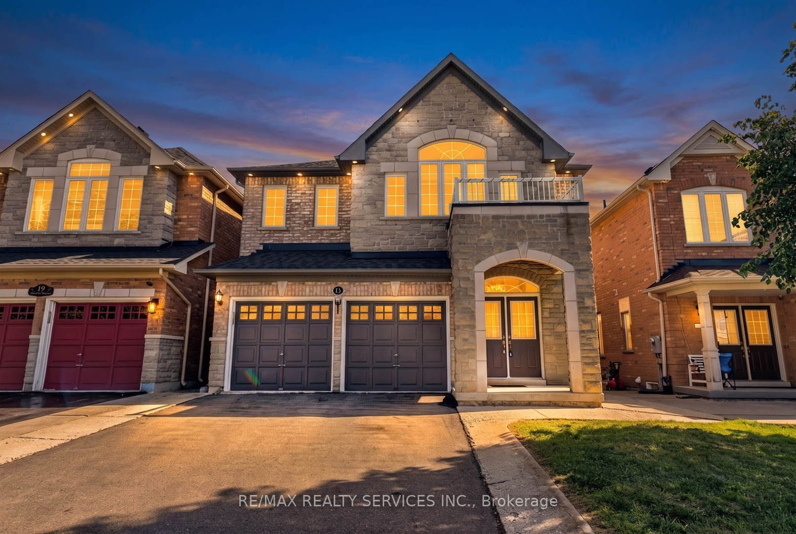 21 Tatra Crescent, Brampton, ON L6Y 0K6 photo 3