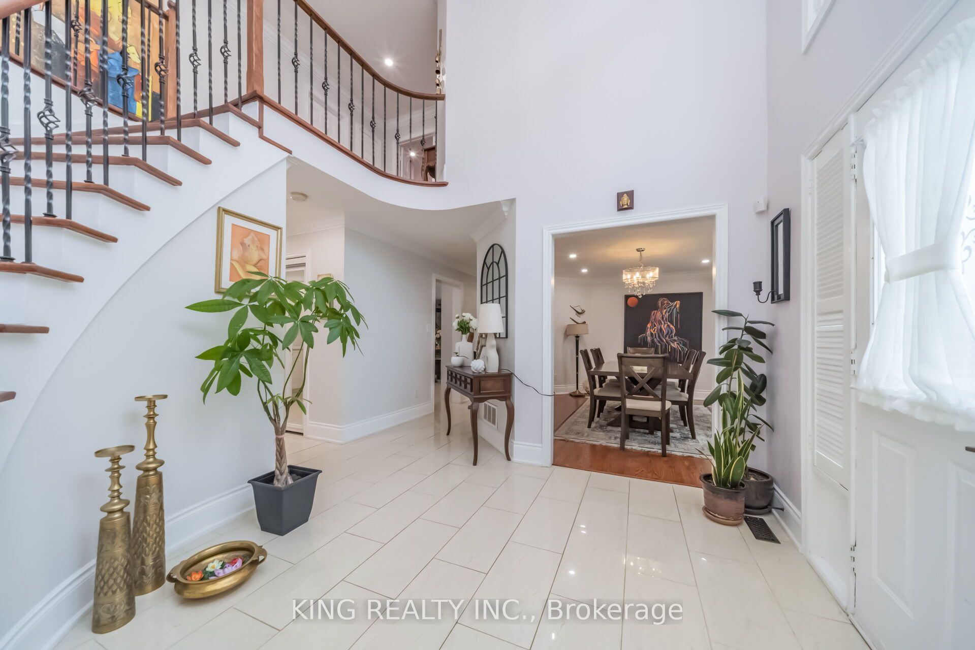 1427 Grossi Street, Mississauga, ON L5V 1T9 photo 4