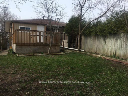 1499 SWANAGE Crescent, Mississauga, ON L5J 3N7 photo 4