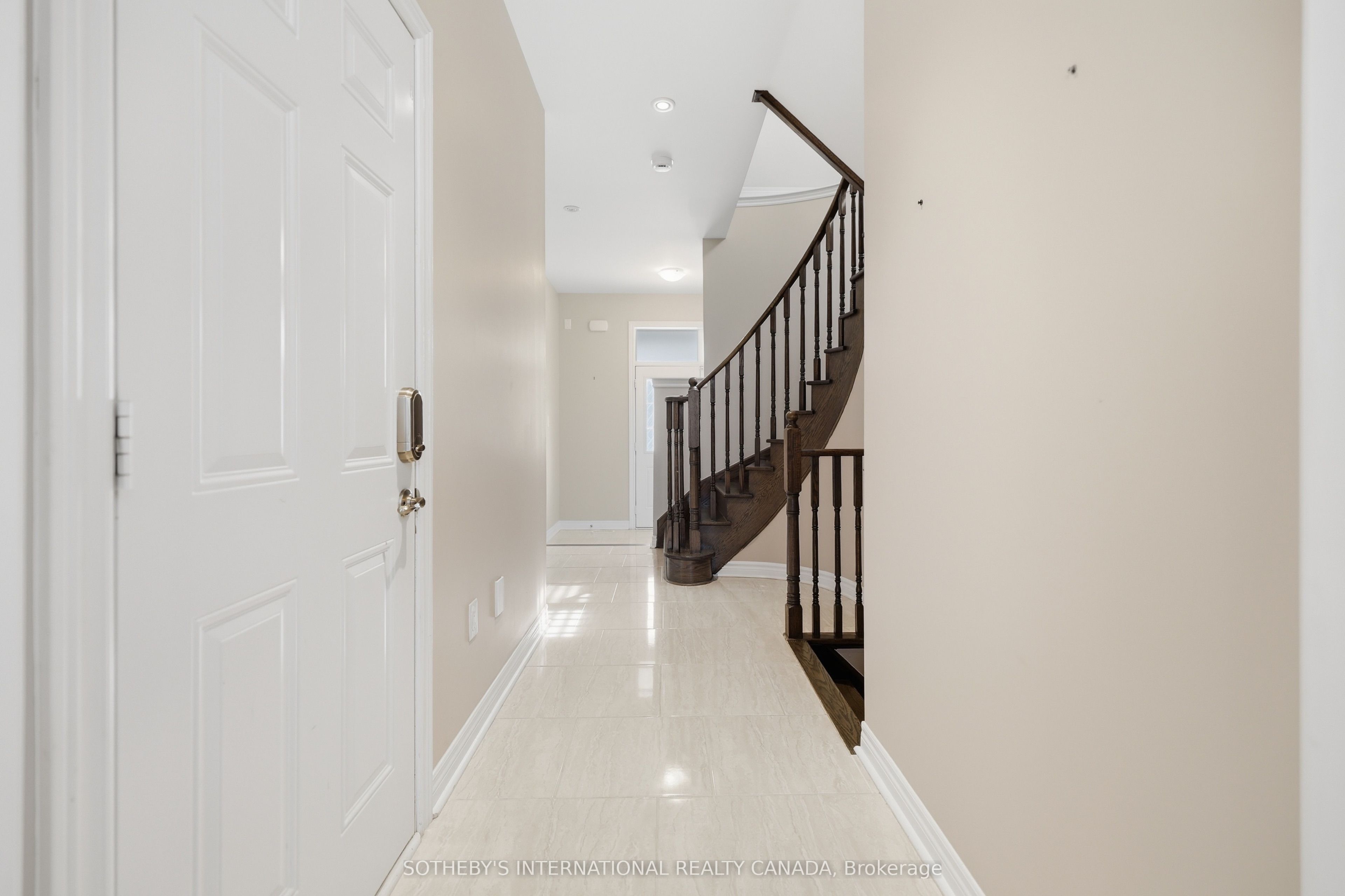 271 Sarah Cline Drive, Oakville, ON L6M 0V4 photo 3