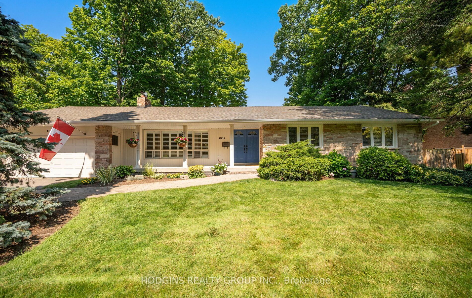 1837 Will Scarlett Drive, Mississauga, ON L5K 1J6 photo 2