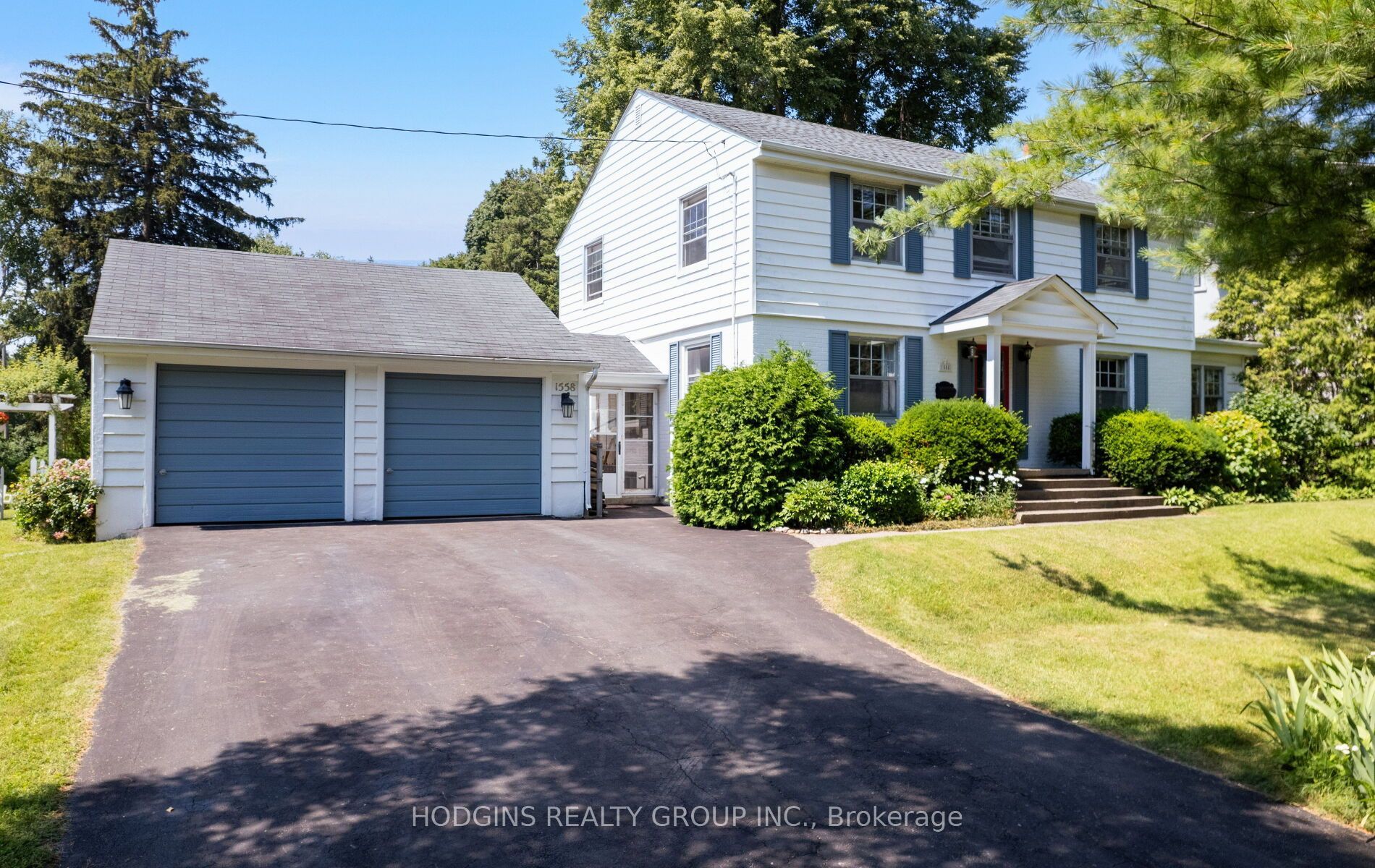1558 Broadmoor Avenue, Mississauga, ON L5G 3V1 photo 2