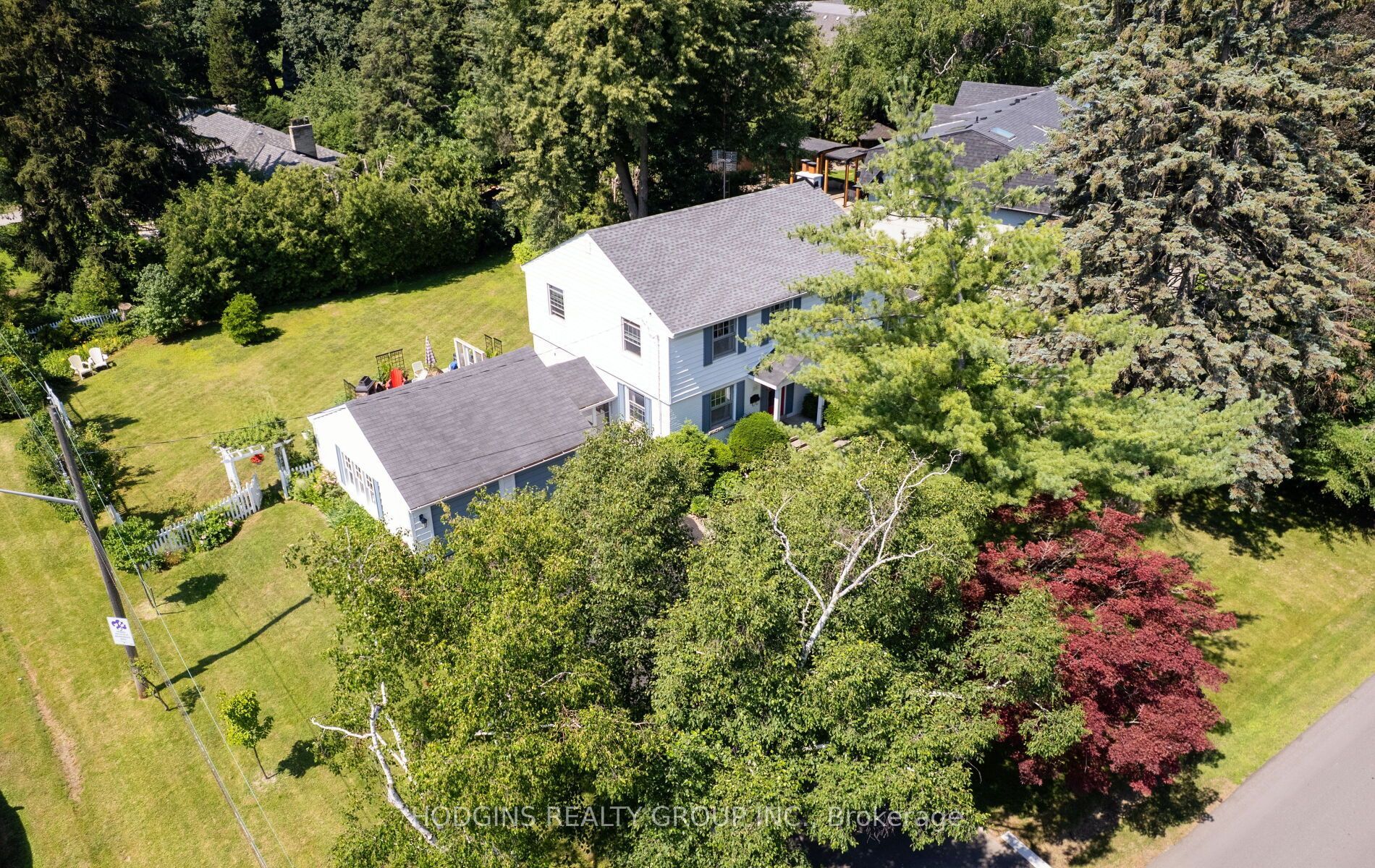 1558 Broadmoor Avenue, Mississauga, ON L5G 3V1 photo 3