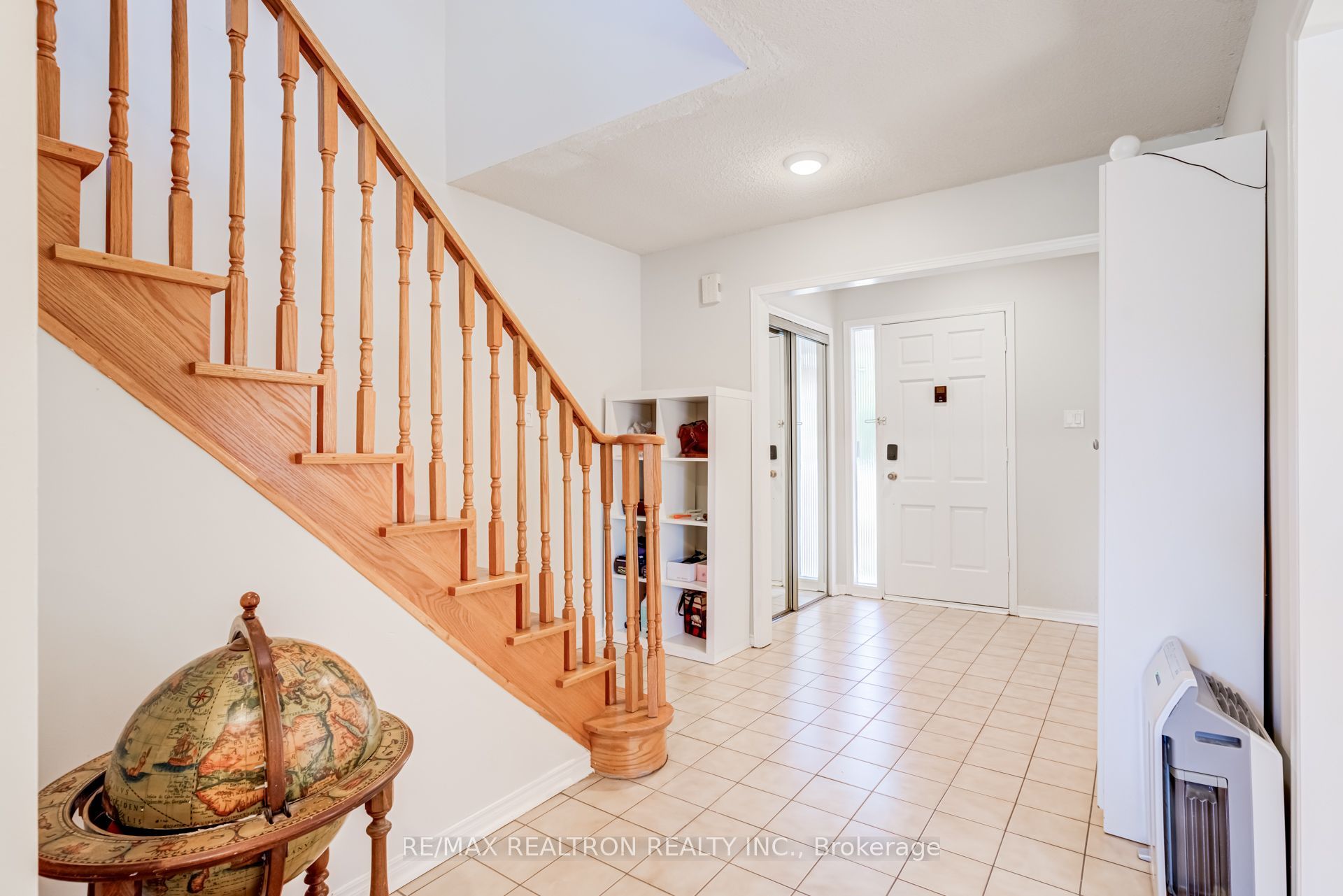 4379 Radisson Crescent, Mississauga, ON L5M 4C4 photo 2
