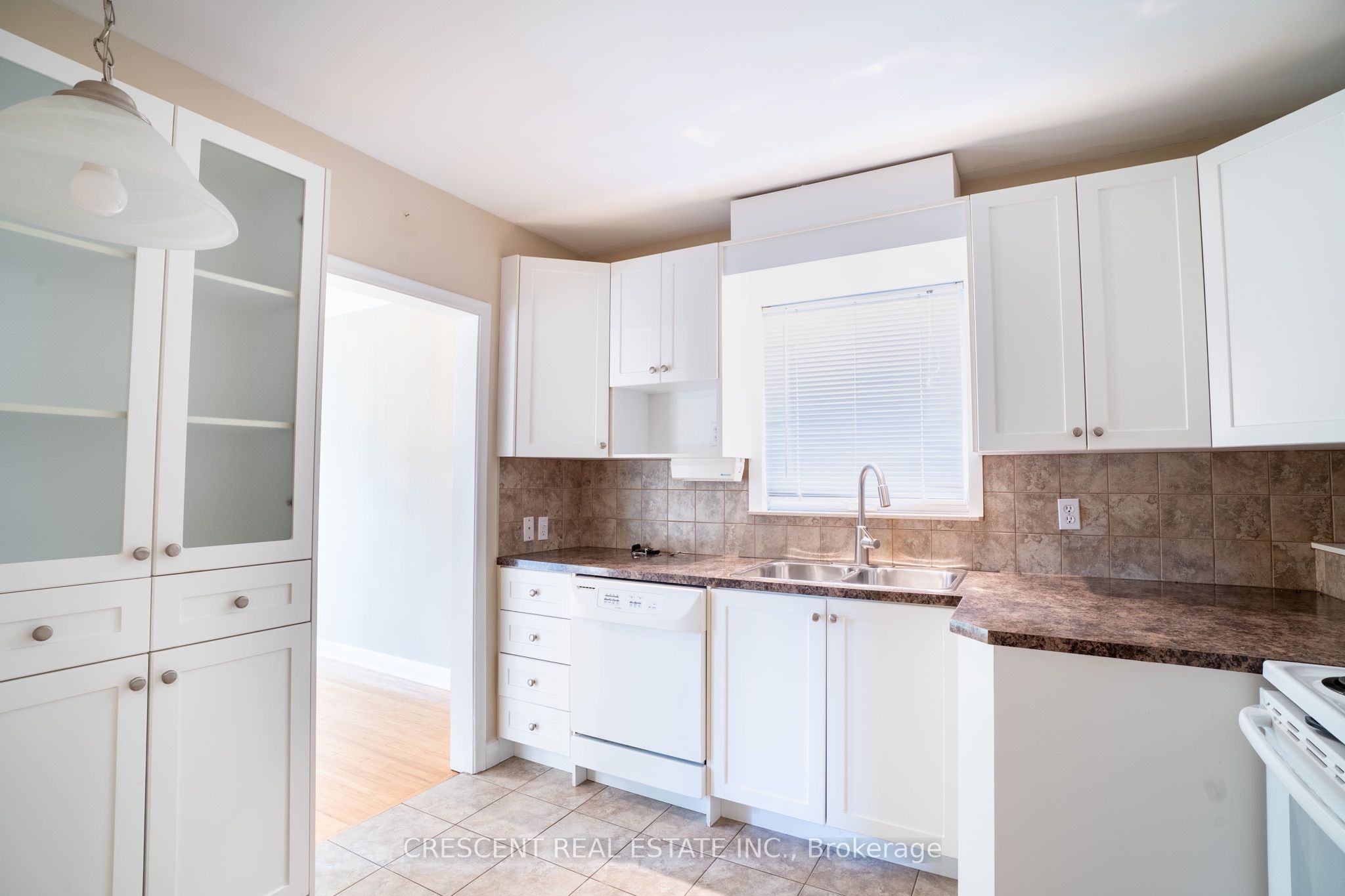 14 Claymore Drive MAIN, Toronto, ON M8Z 2R9 photo 4
