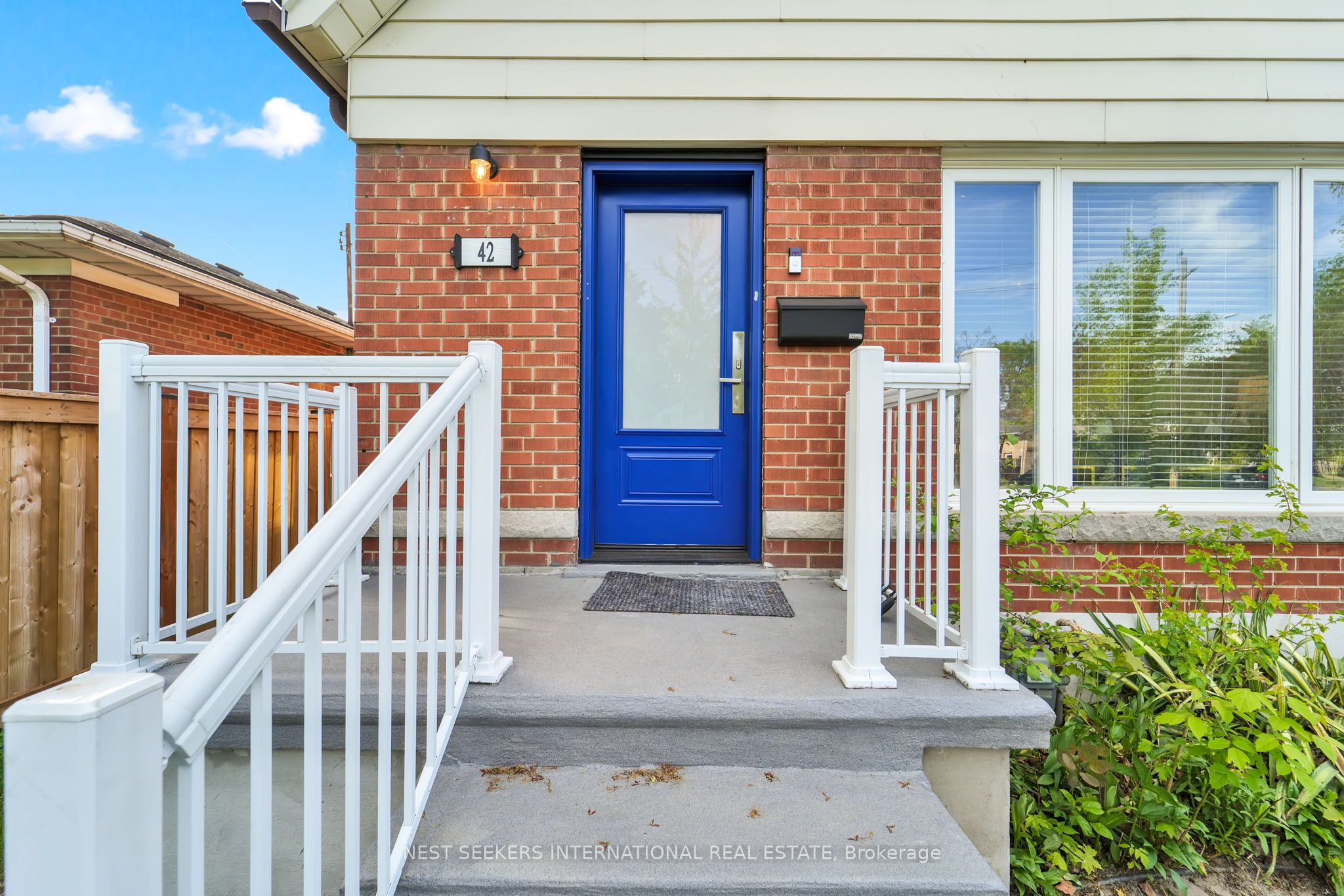 42 Fordwich Crescent, Toronto, ON M9W 2T4 photo 4