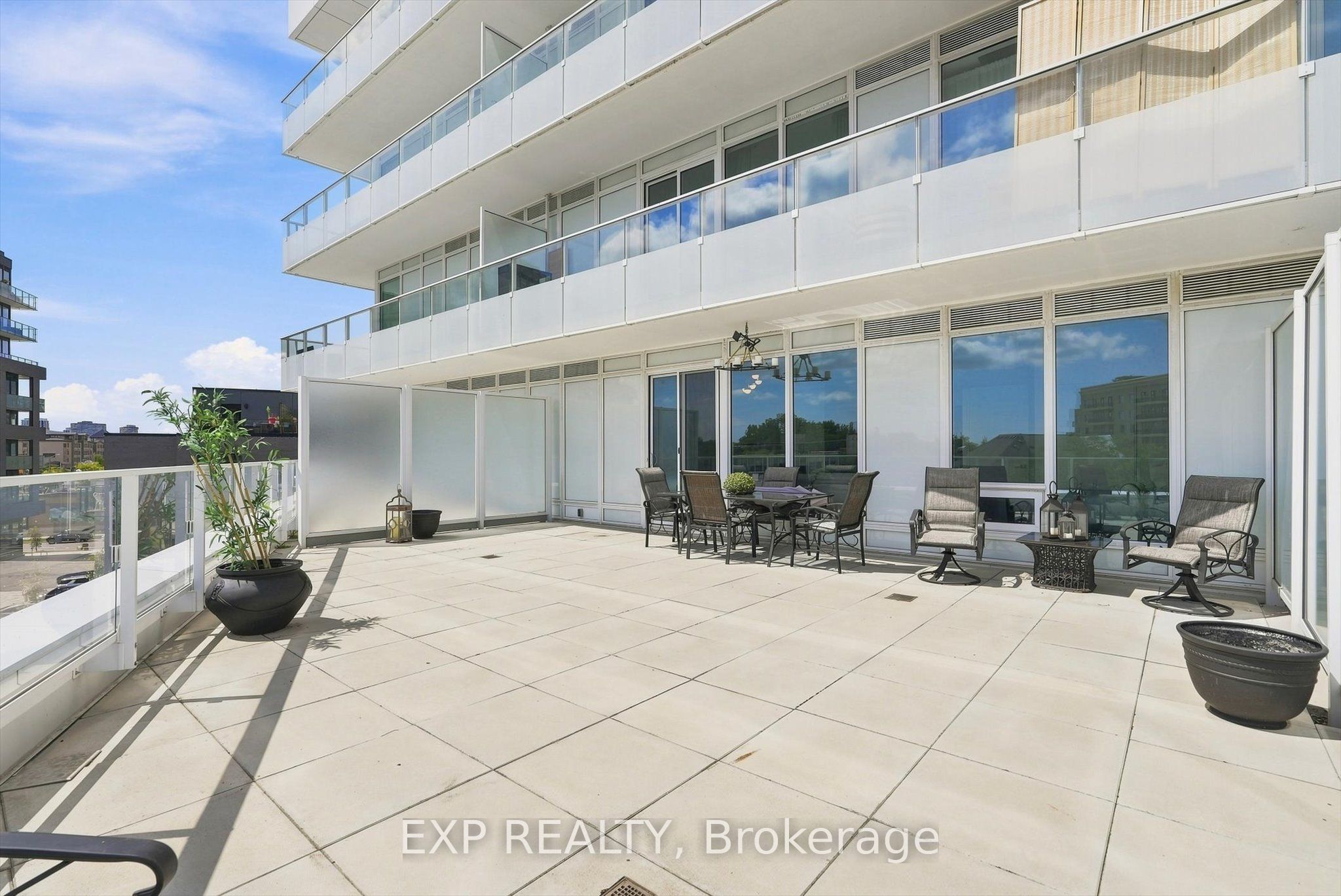 20 Brin Drive 311, Toronto, ON M8X 0B2 photo 2