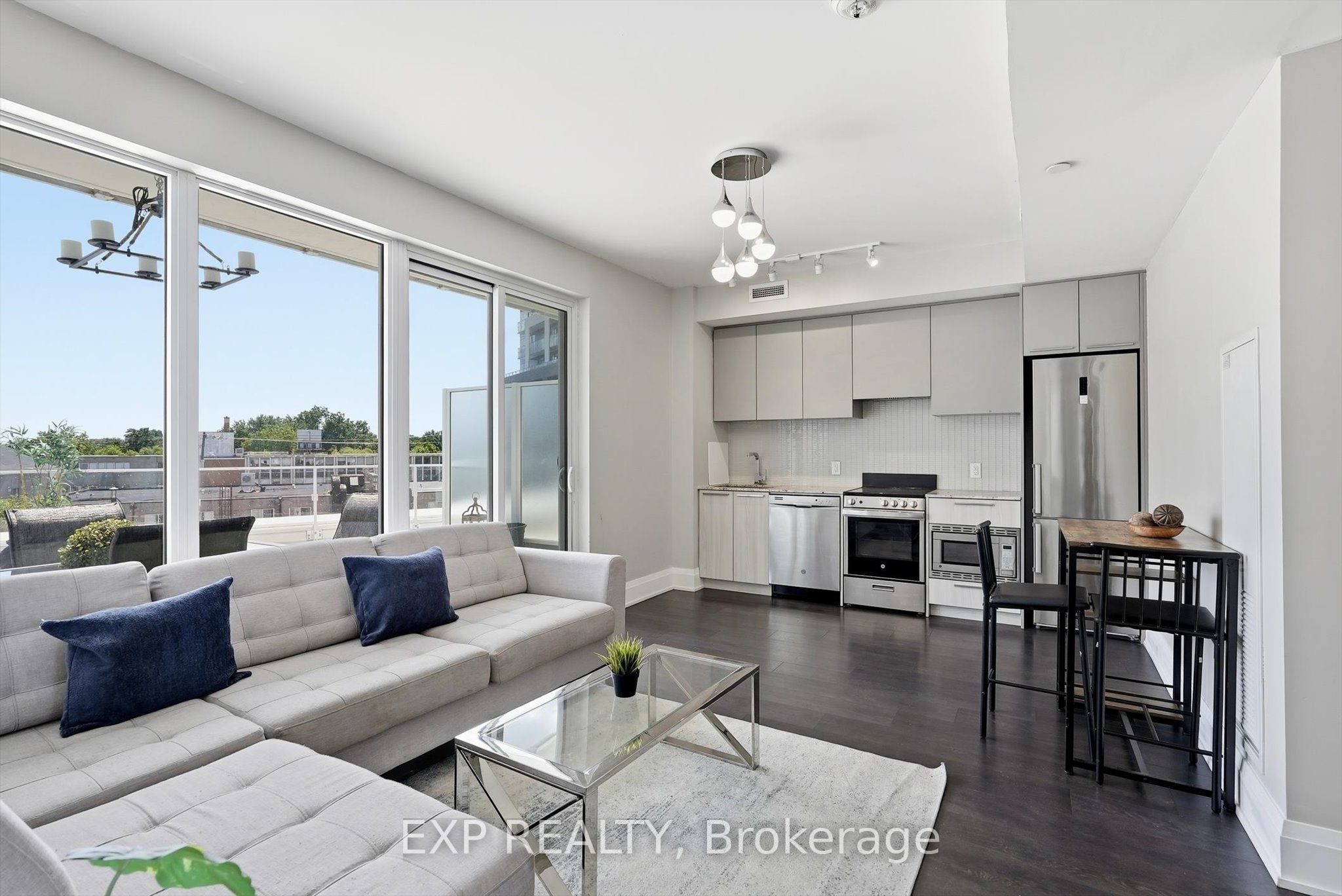 20 Brin Drive 311, Toronto, ON M8X 0B2 photo 3