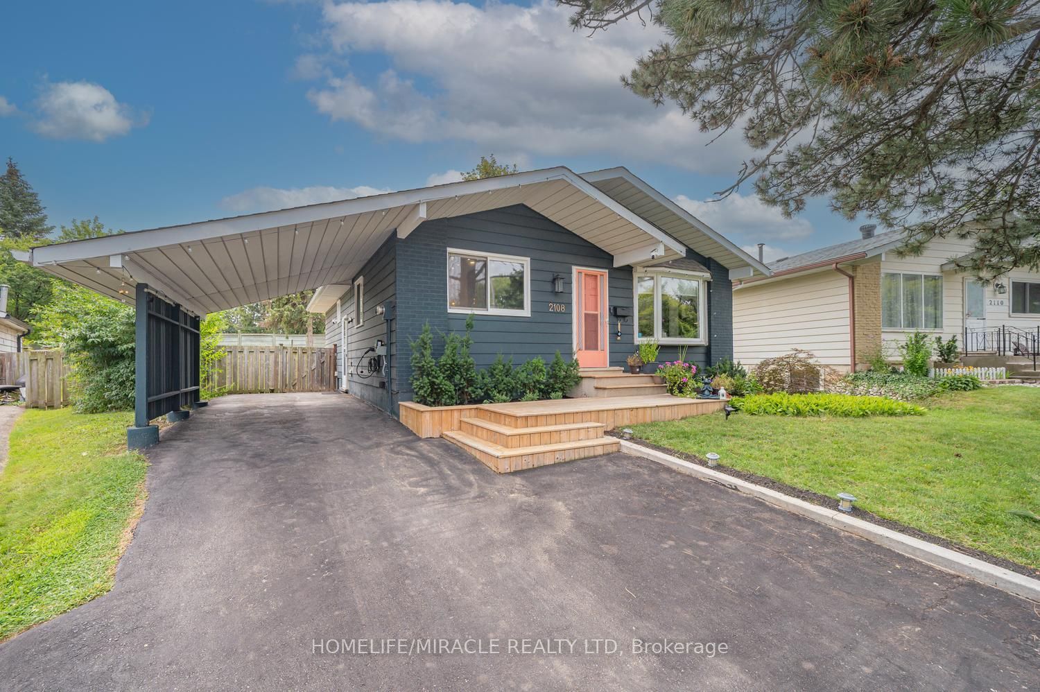 2108 Falmouth Terrace, Burlington, ON L7P 1X9