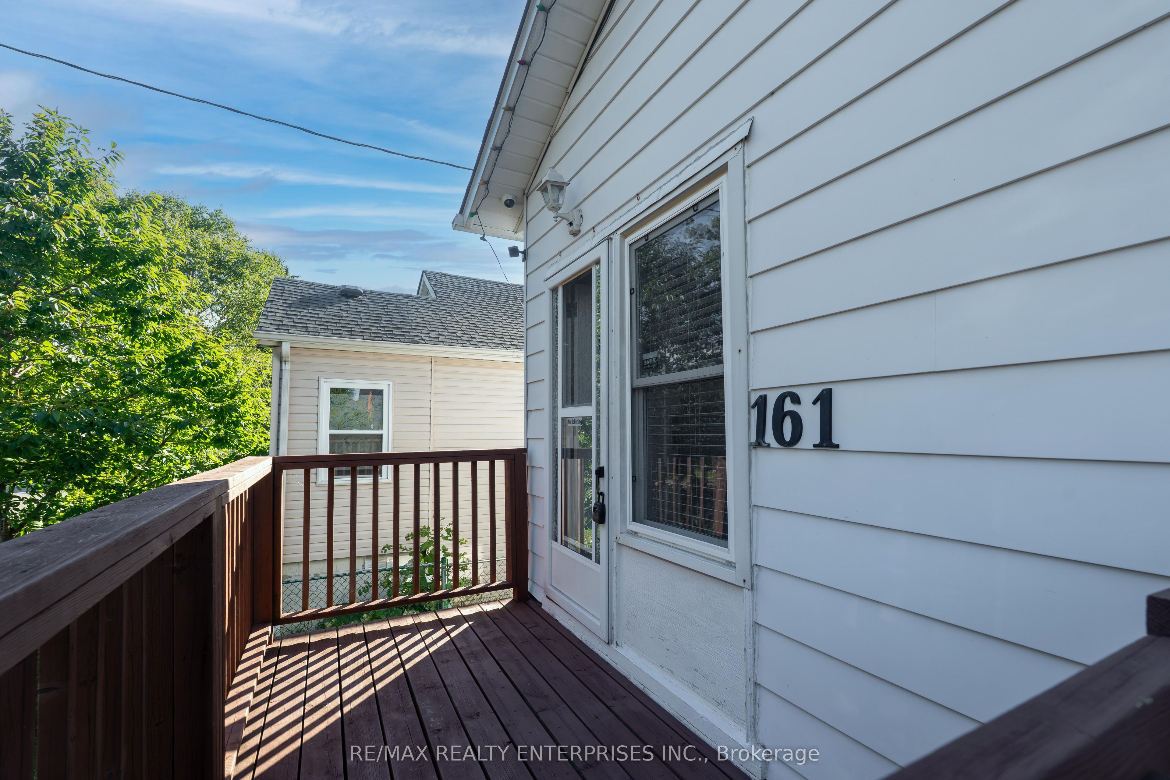161 Angelene Street, Mississauga, ON L5G 1X1 photo 2