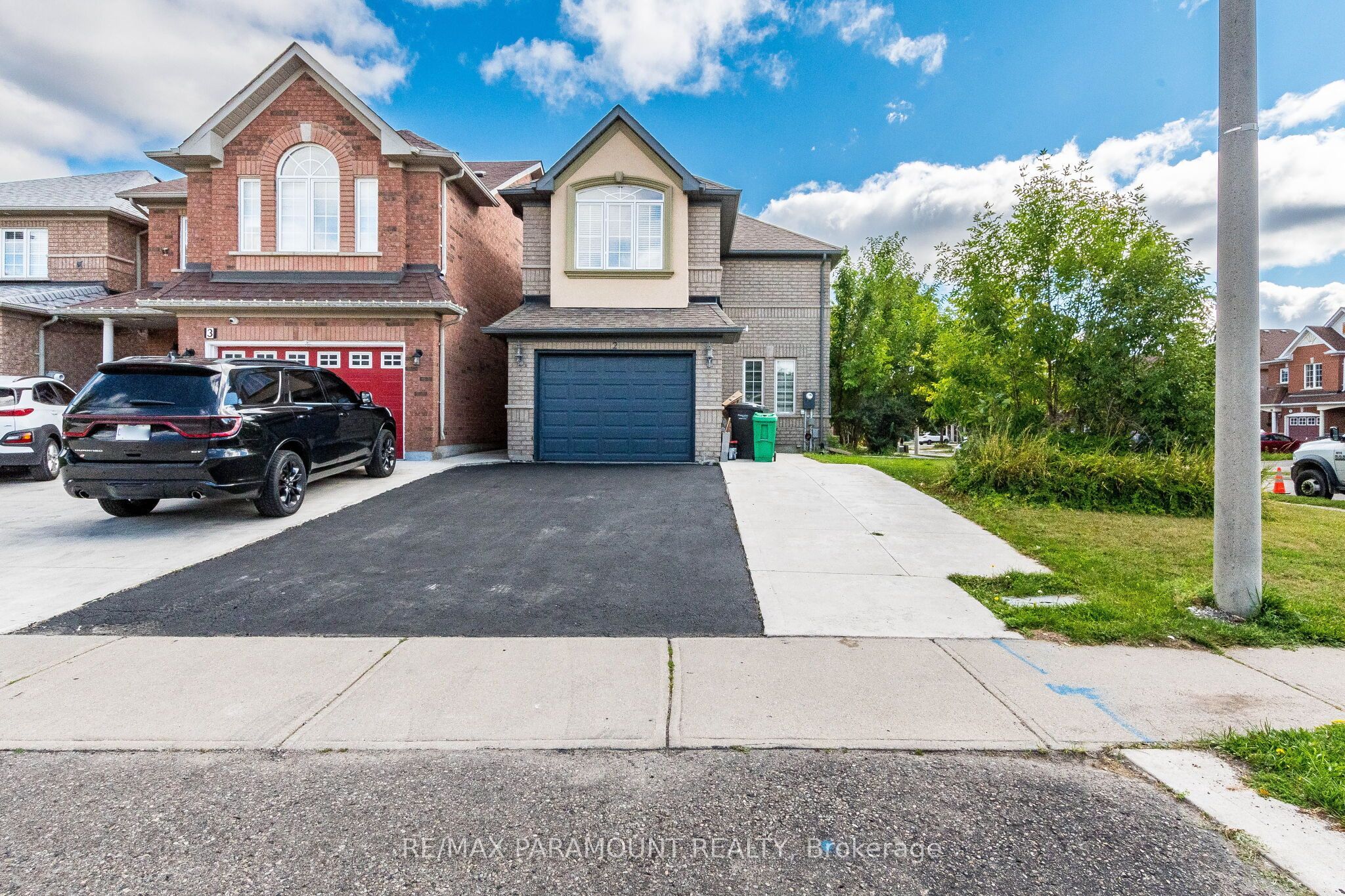 22 Checkerberry Crescent, Brampton, ON L6R 2S6 photo 2